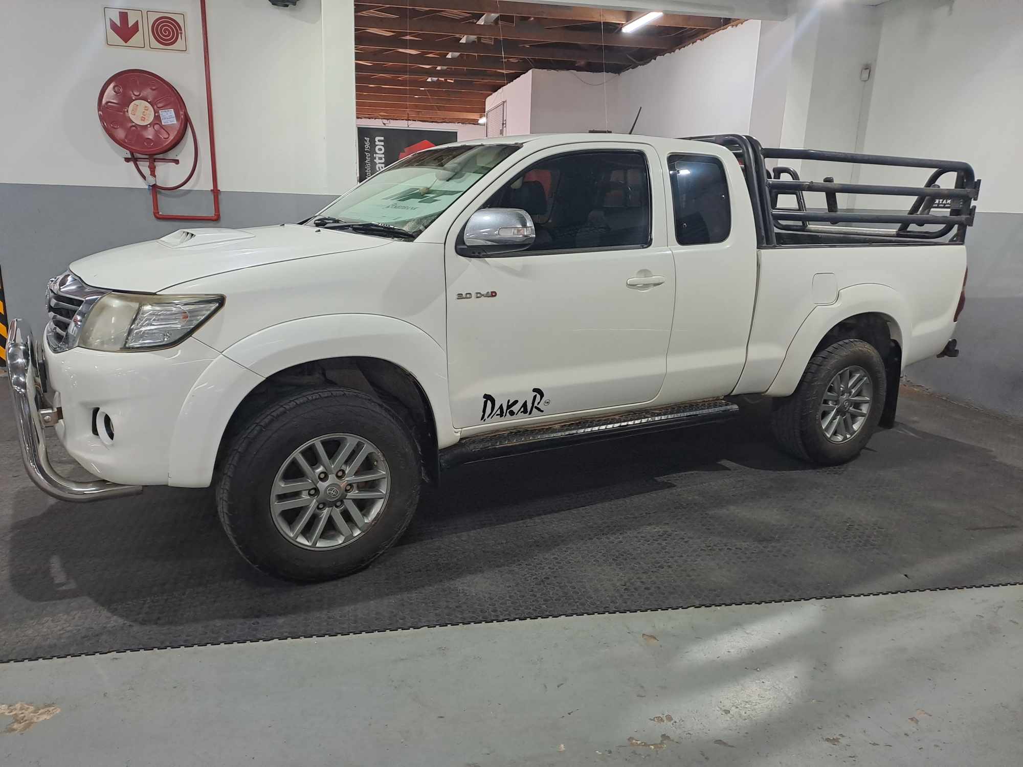 2015 TOYOTA HILUX 3.0 D4-D LEGEND 45 XTRA CAB P/U thumbnail 3
