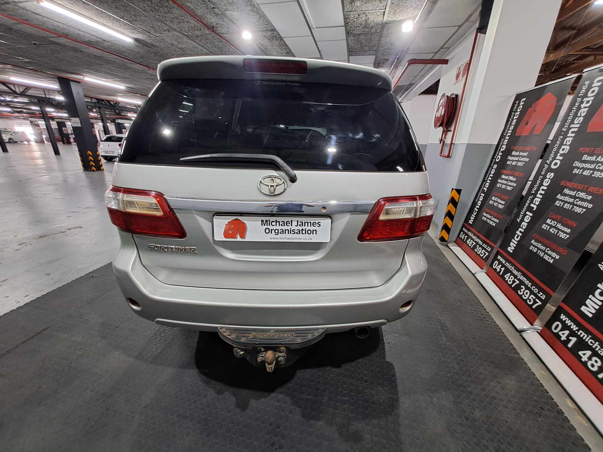 2011 TOYOTA FORTUNER 3.0 D-4D R/B thumbnail 4