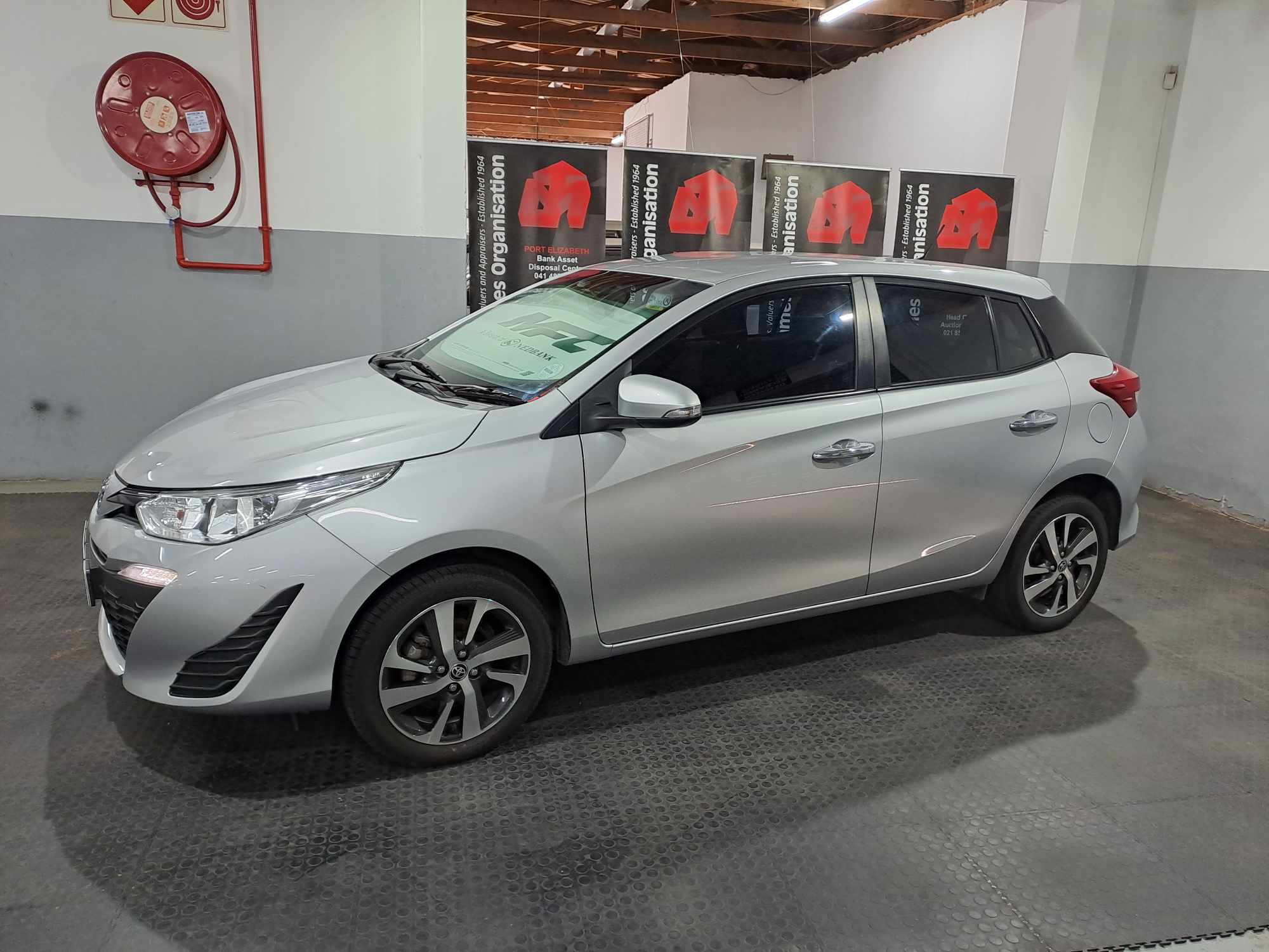 2019 TOYOTA YARIS 1.5 XS 5DR thumbnail 3