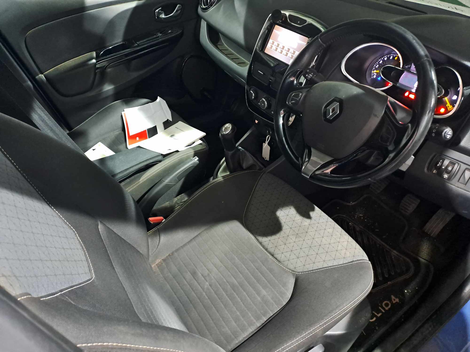 2013 RENAULT CLIO IV 900T DYNAMIQUE 5DR (66KW) thumbnail 6