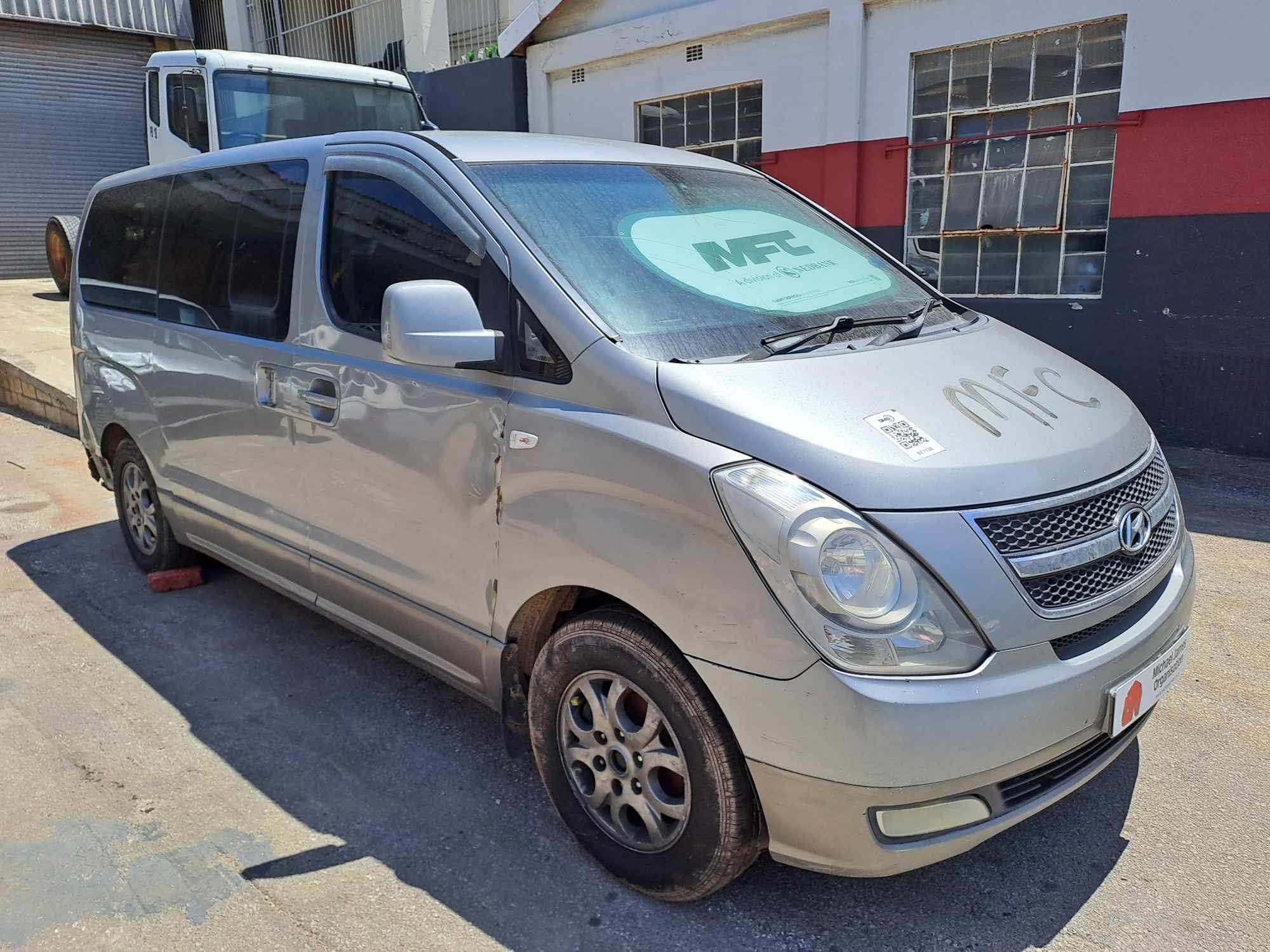2014 HYUNDAI H-1 2.5 CRDI (VGT) WAGON A/T thumbnail 4
