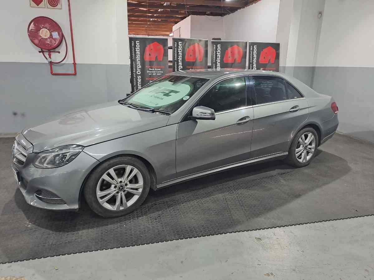 2014 MERCEDES-BENZ E 200 AVANTGARDE