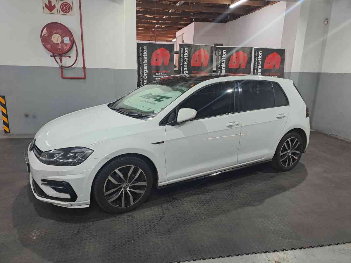 2019 VOLKSWAGEN GOLF VII 1.4 TSI COMFORTLINE DSG