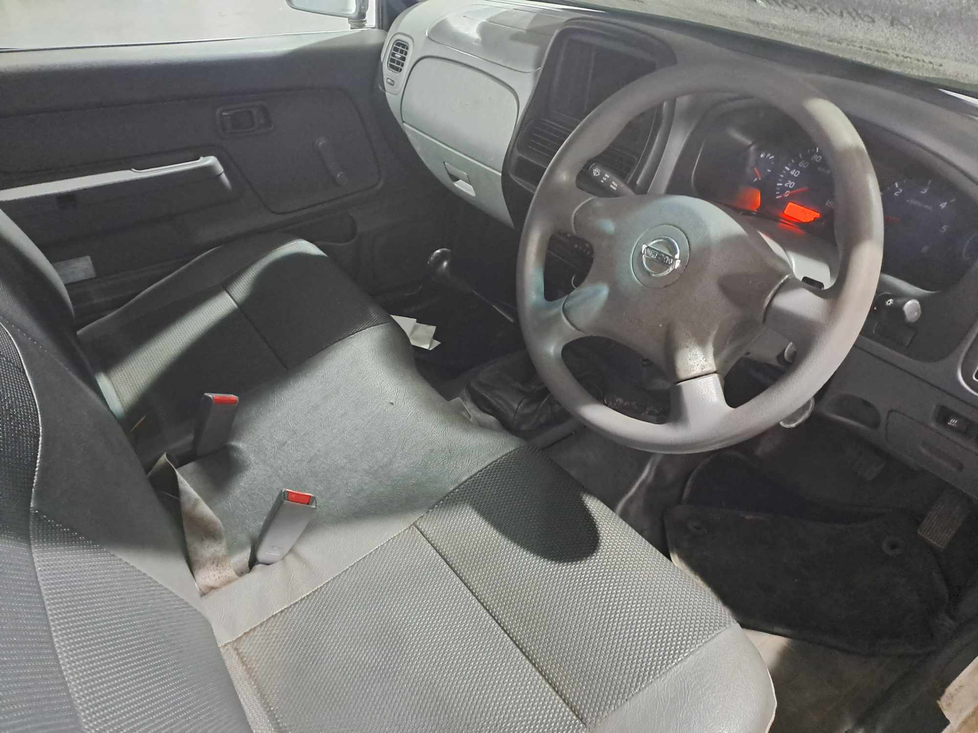 2021 NISSAN HARDBODY NP300 2.5 TDI LWB P/U S/C thumbnail 3