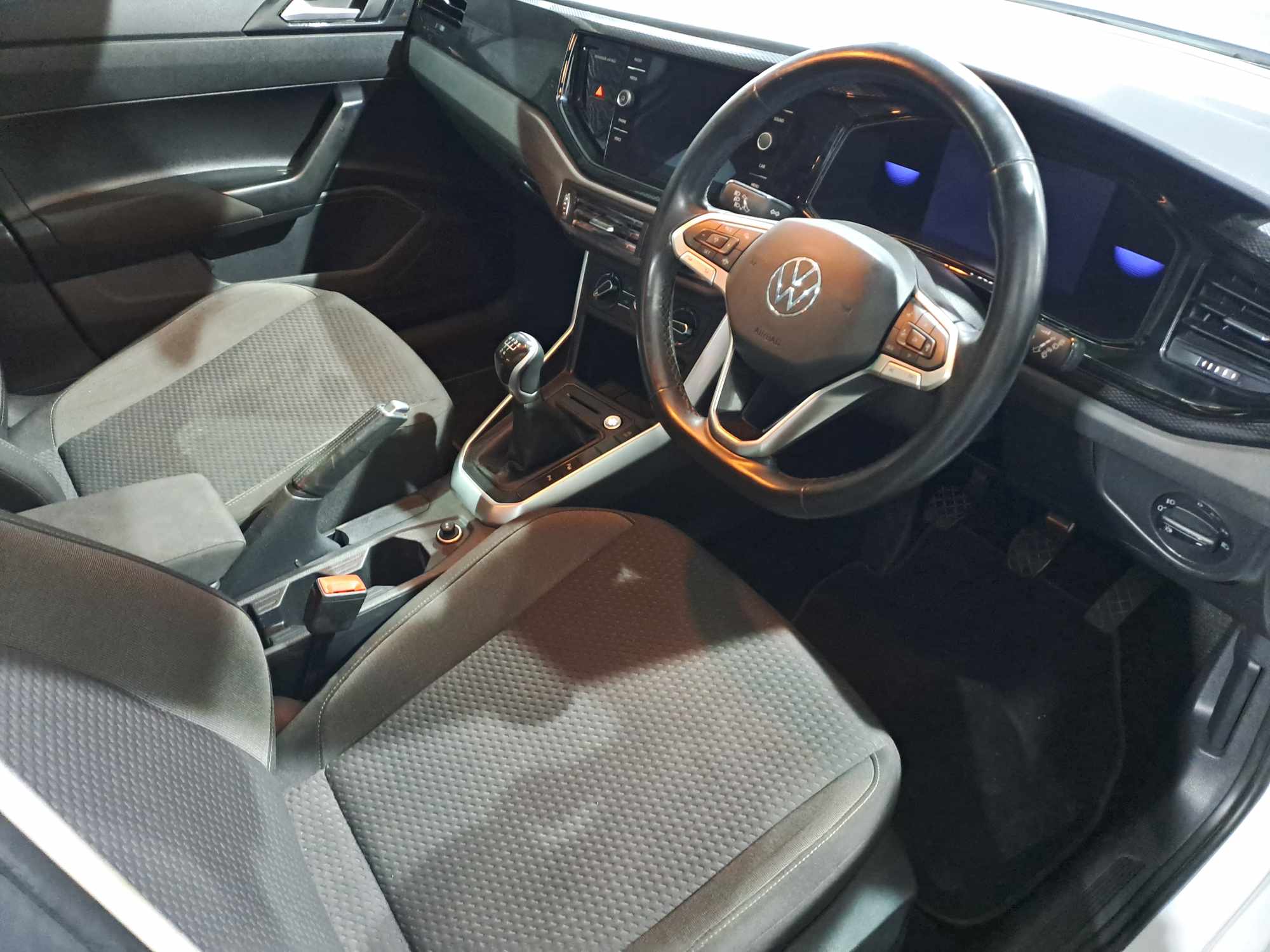 2022 VOLKSWAGEN POLO 1.0 TSI LIFE thumbnail 3