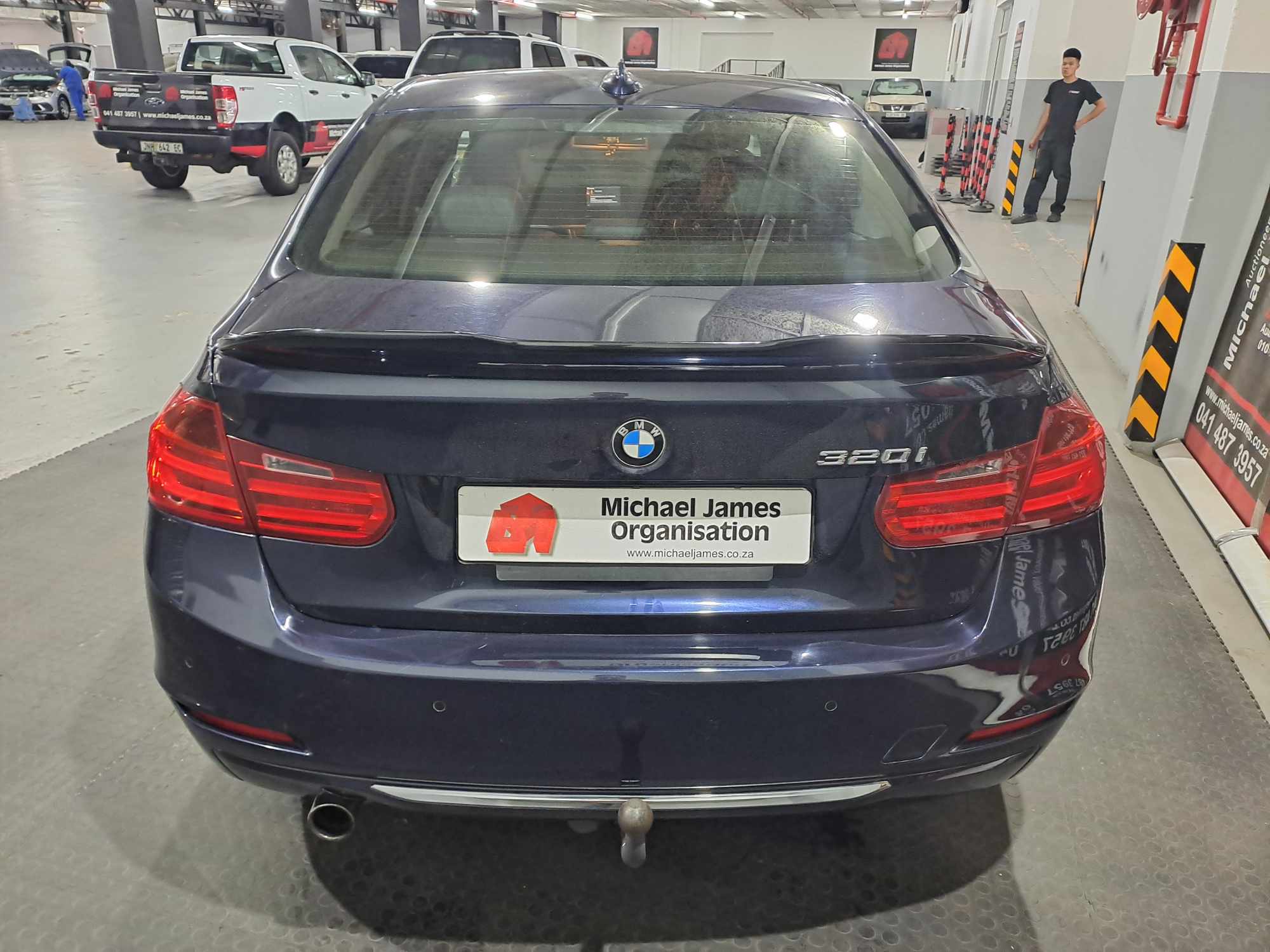 2012 BMW 320i LUXURY LINE A/T (F30) thumbnail 6
