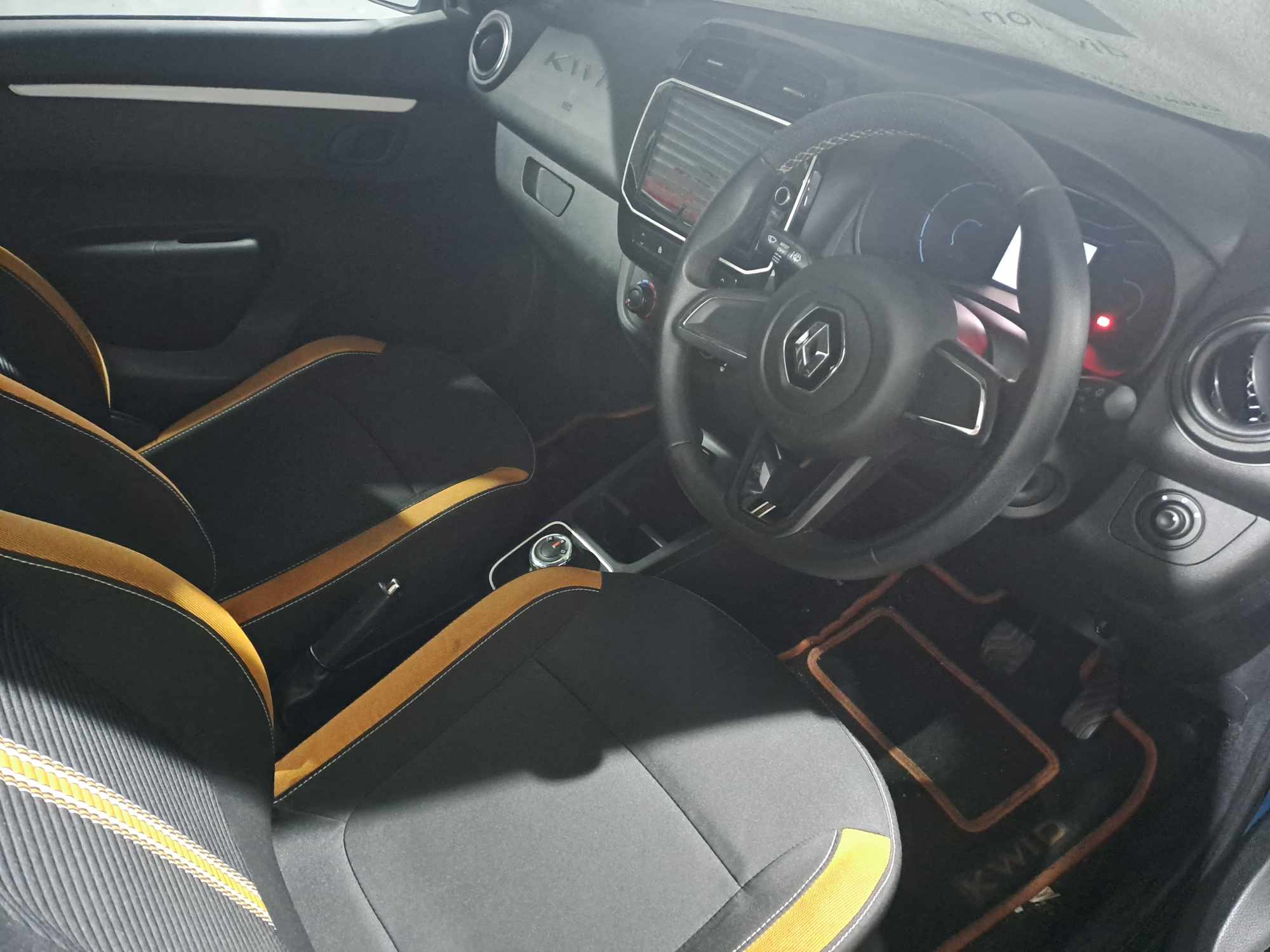 2023 RENAULT 1.0 CLIMBER 5DR AMT thumbnail 4
