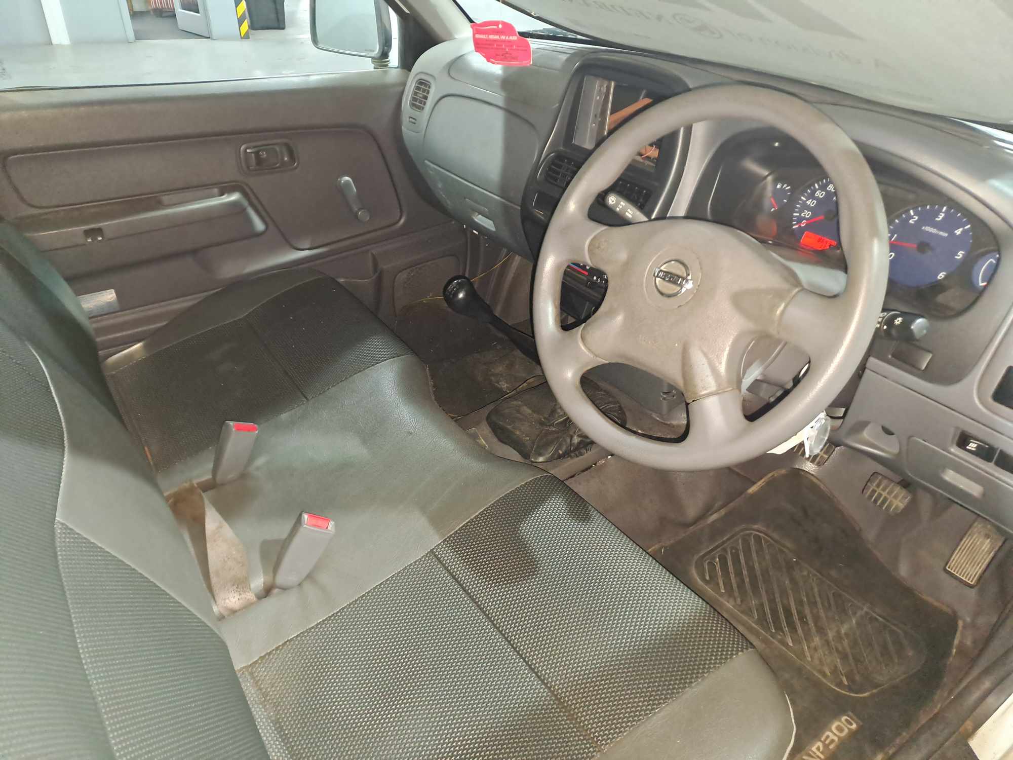 2021 NISSAN HARDBODY NP300 2.5 TDI LWB P/U S/C thumbnail 6