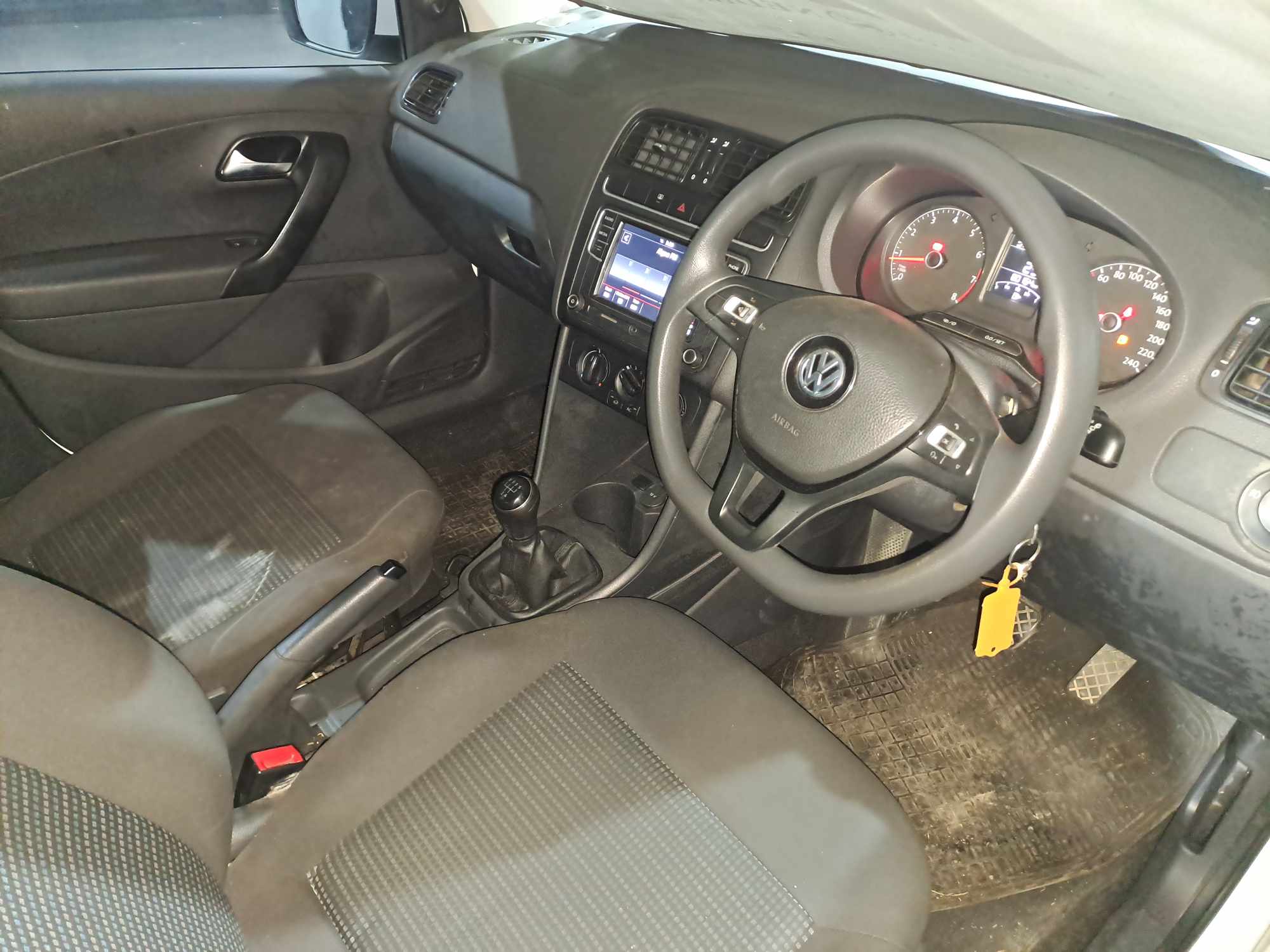 2019 VOLKSWAGEN POLO VIVO 1.4 COMFORTLINE (5DR) thumbnail 4