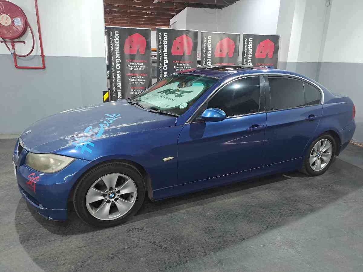 2007 BMW 323i (E90)