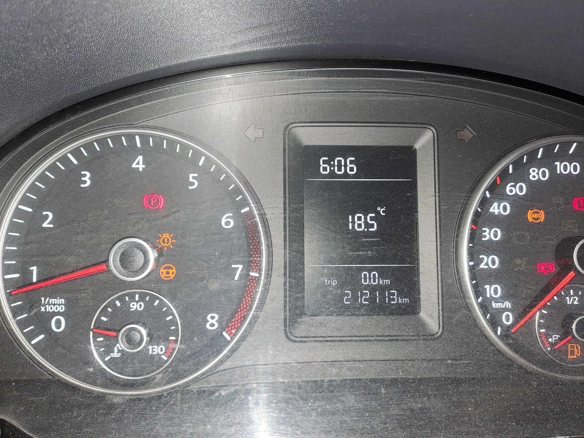 2015 VOLKSWAGEN CADDY 1.6i (75KW) F/C P/V thumbnail 3