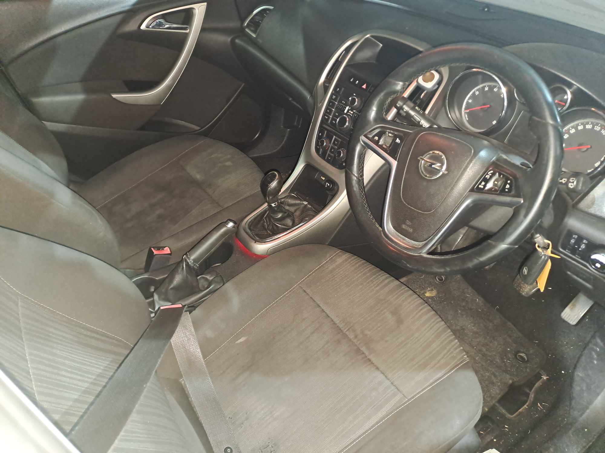 2012 OPEL ASTRA 1.4T ENJOY 5DR thumbnail 4