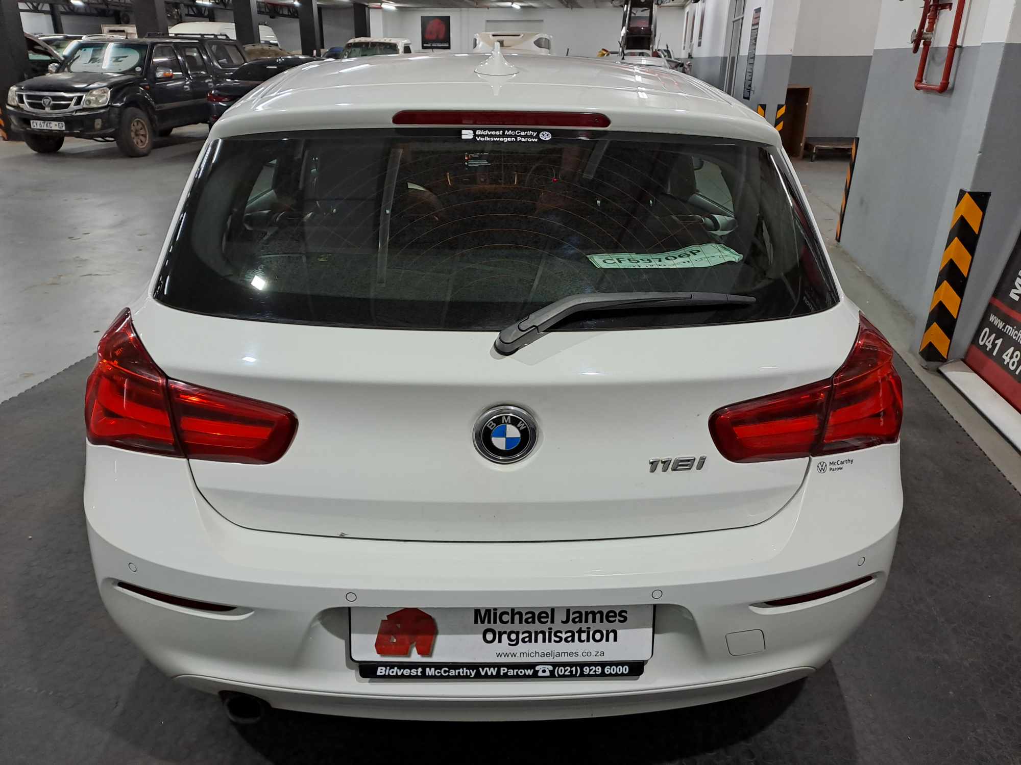 2016 BMW 118i 5DR A/T (F20) thumbnail 6