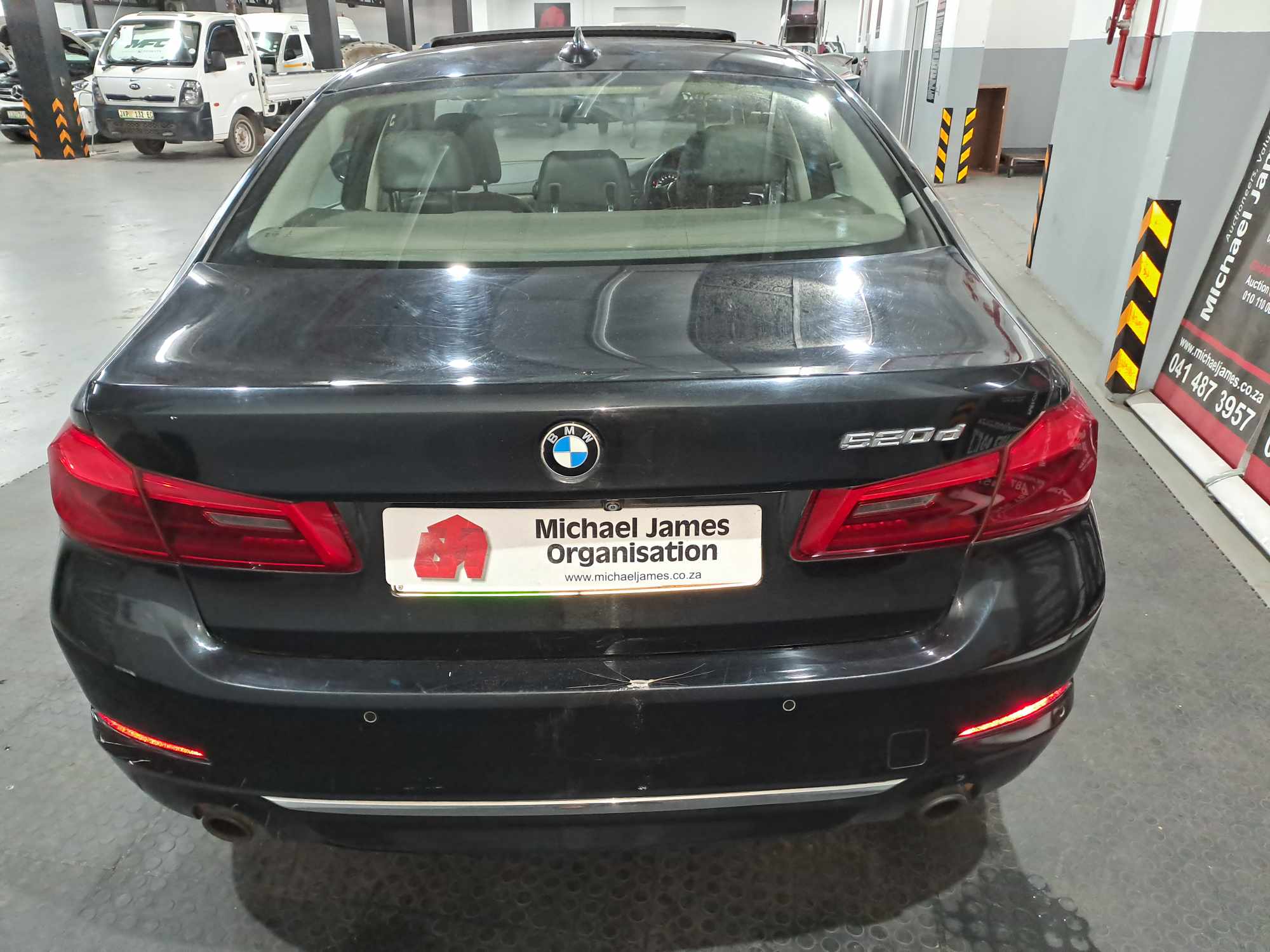 2017 BMW 520D A/T LUXURY LINE (G30) thumbnail 3