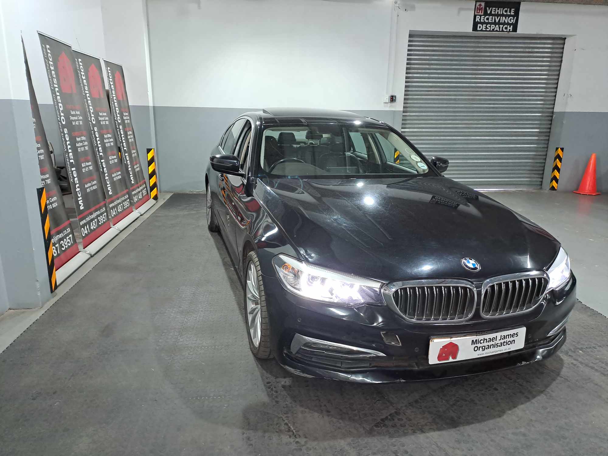 2017 BMW 520D A/T LUXURY LINE (G30) thumbnail 4