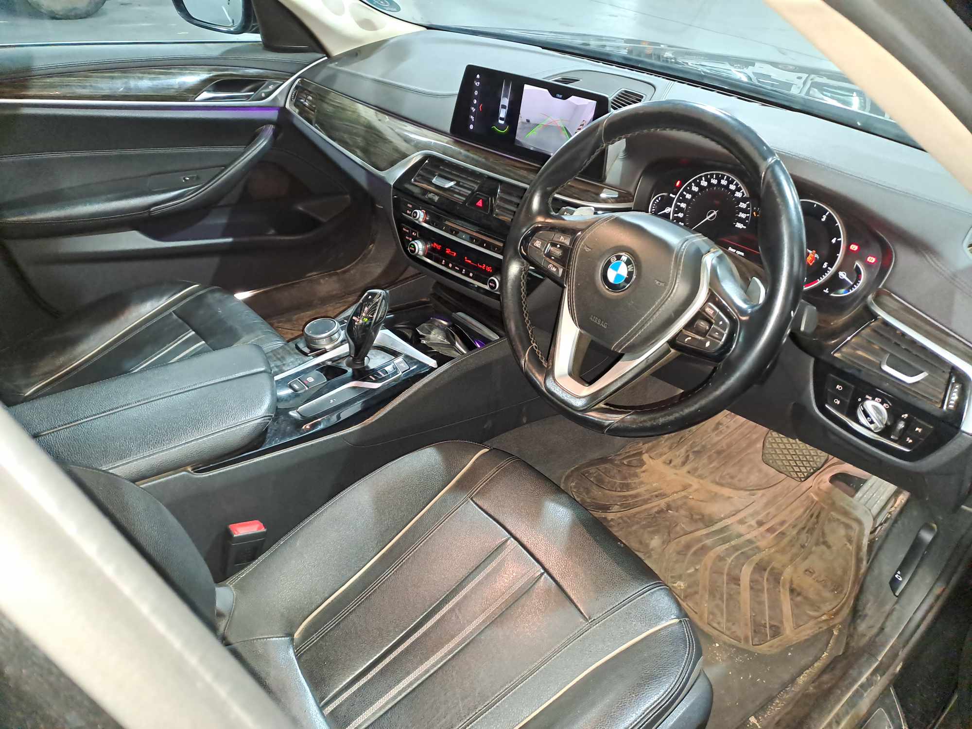 2017 BMW 520D A/T LUXURY LINE (G30) thumbnail 5