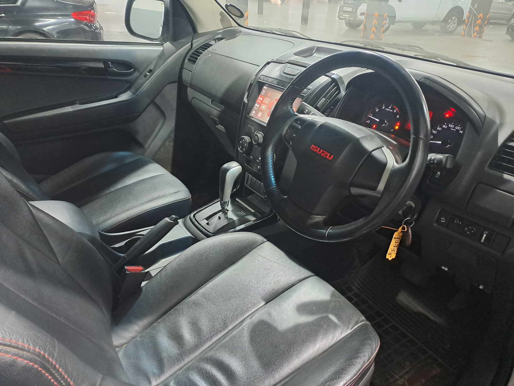 2020 ISUZU D MAX 300 X RIDER A/T D/C P/U thumbnail 3
