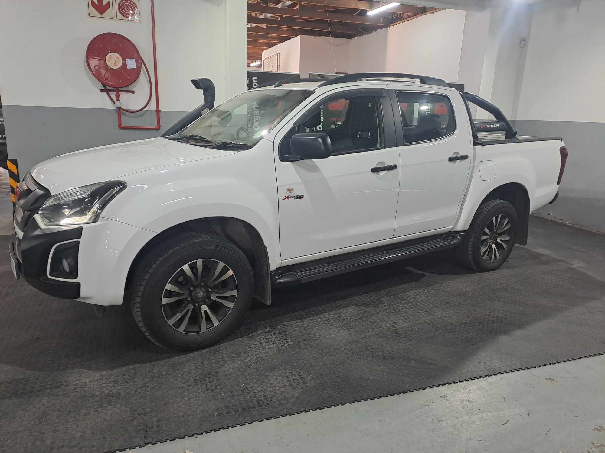 2020 ISUZU D MAX 300 X RIDER A/T D/C P/U thumbnail 6