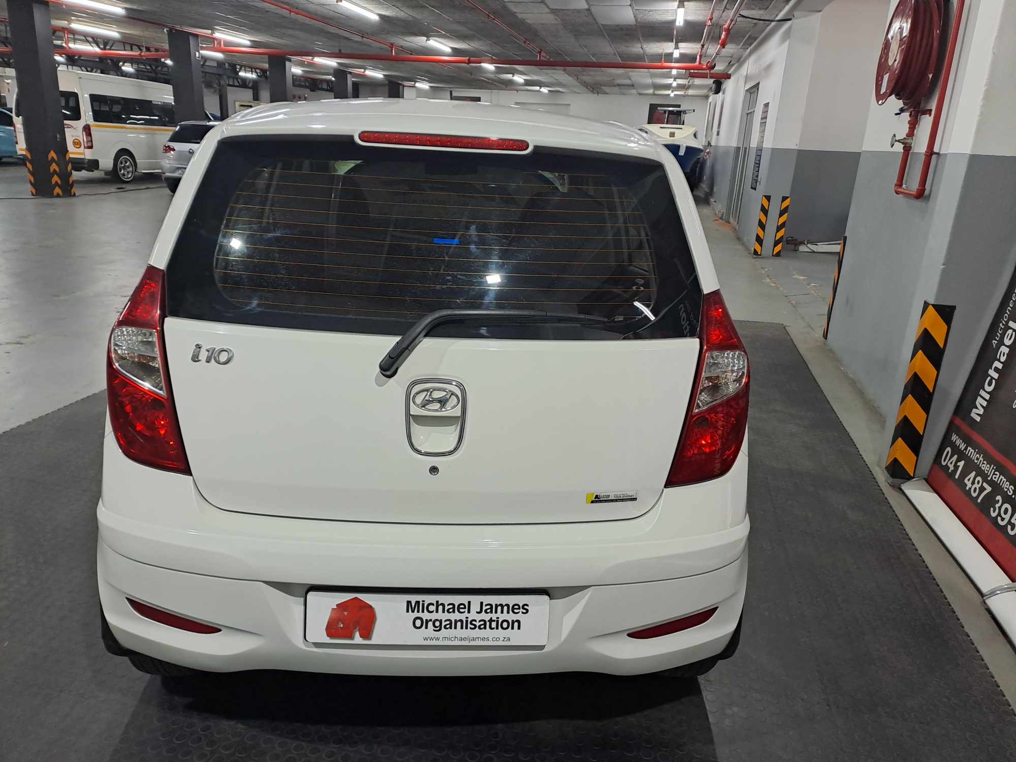 2015 HYUNDAI i10 1.1 GLS/MOTION thumbnail 5
