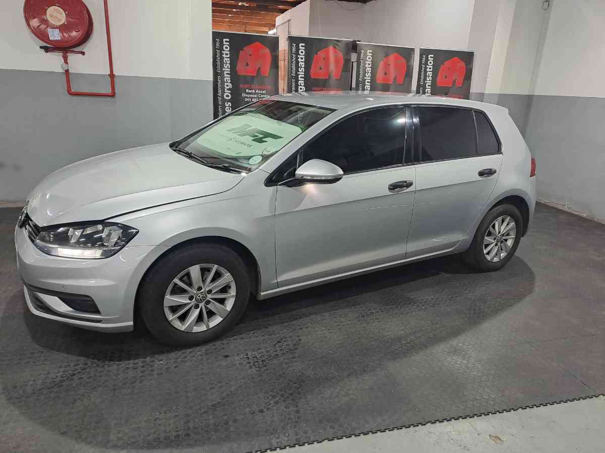 2019 VOLKSWAGEN GOLF VII 1.0 TSI TRENDLINE