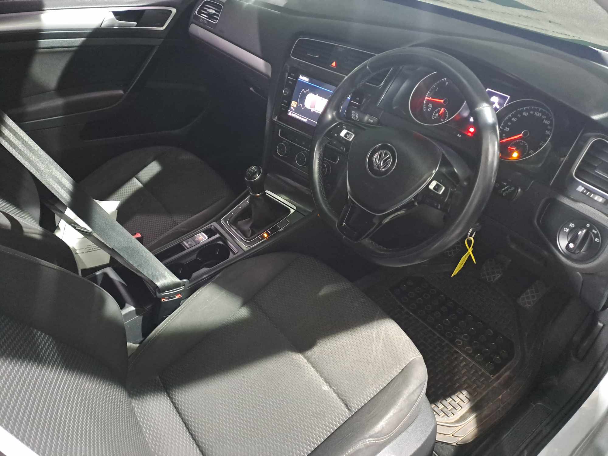 2019 VOLKSWAGEN GOLF VII 1.0 TSI TRENDLINE thumbnail 3