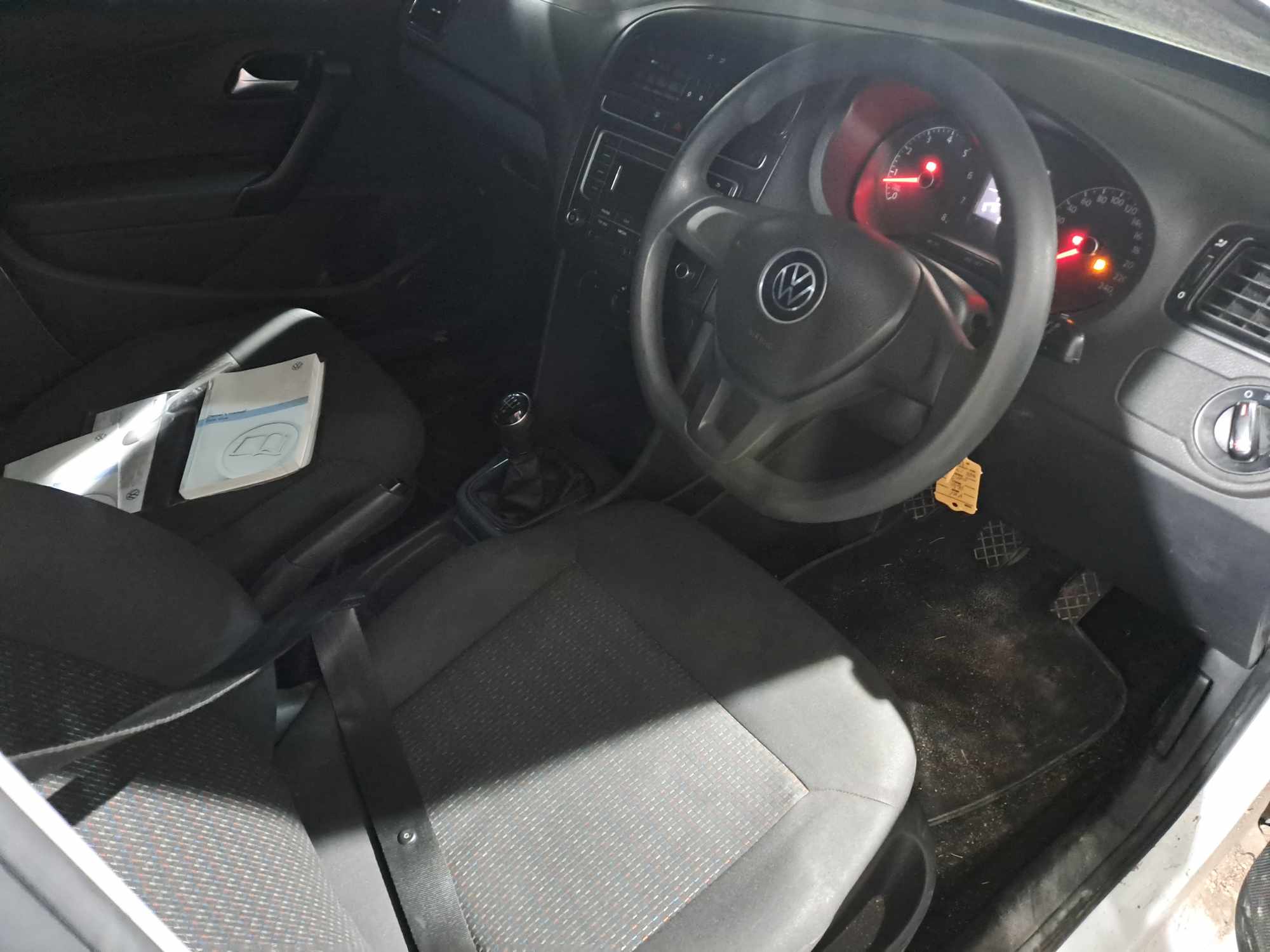 2021 VOLKSWAGEN POLO VIVO 1.4 TRENDLINE (5DR) thumbnail 4