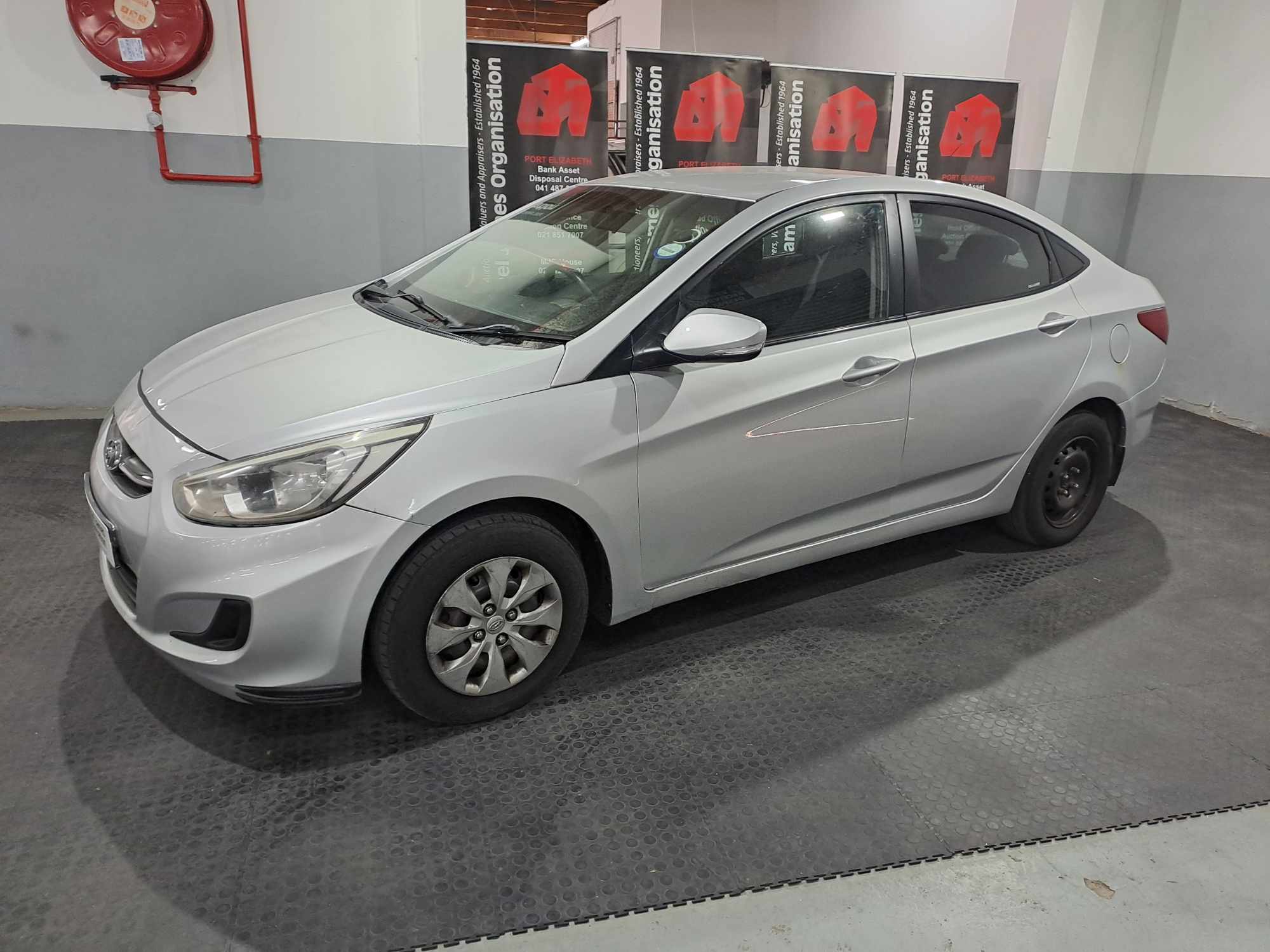 2015 HYUNDAI ACCENT 1.6 GL thumbnail 6