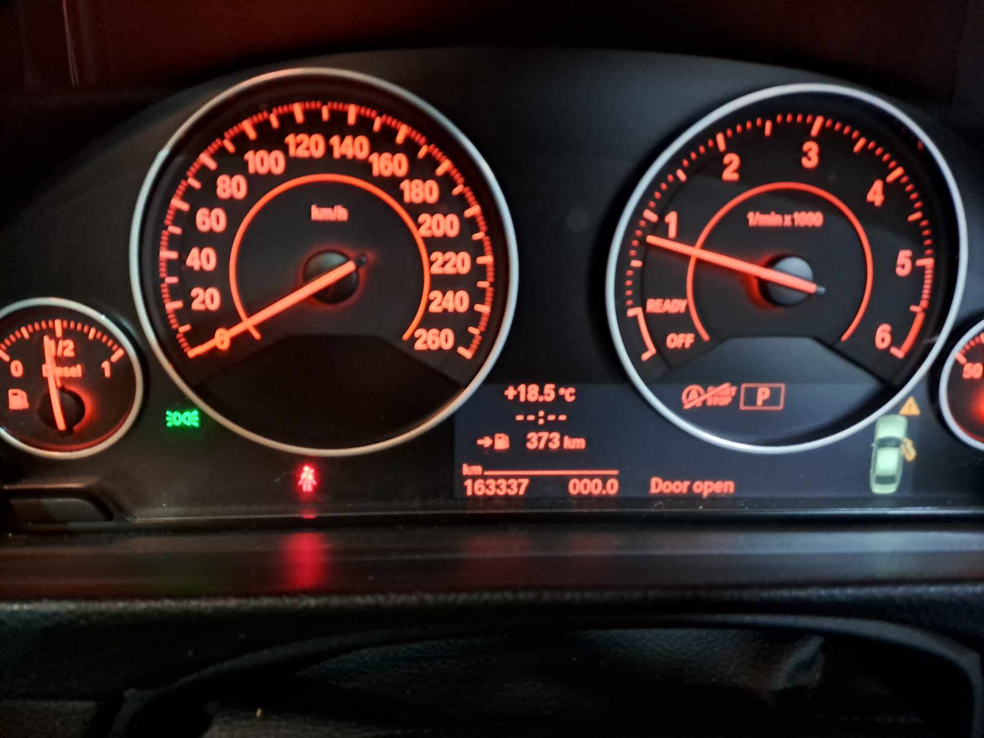 2014 BMW 320D M SPORT A/T (F30) thumbnail 3