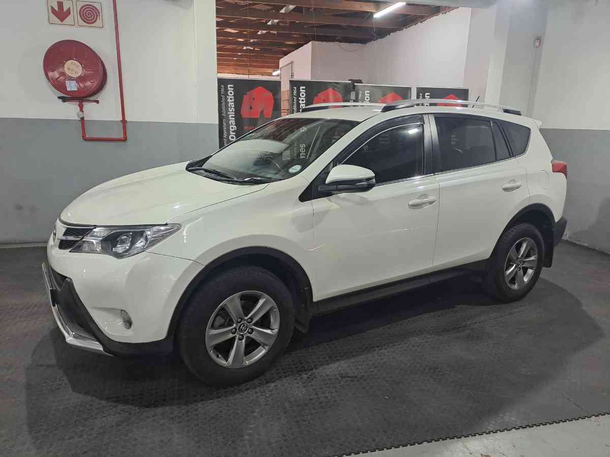 2015 TOYOTA RAV 4 2.0 GX