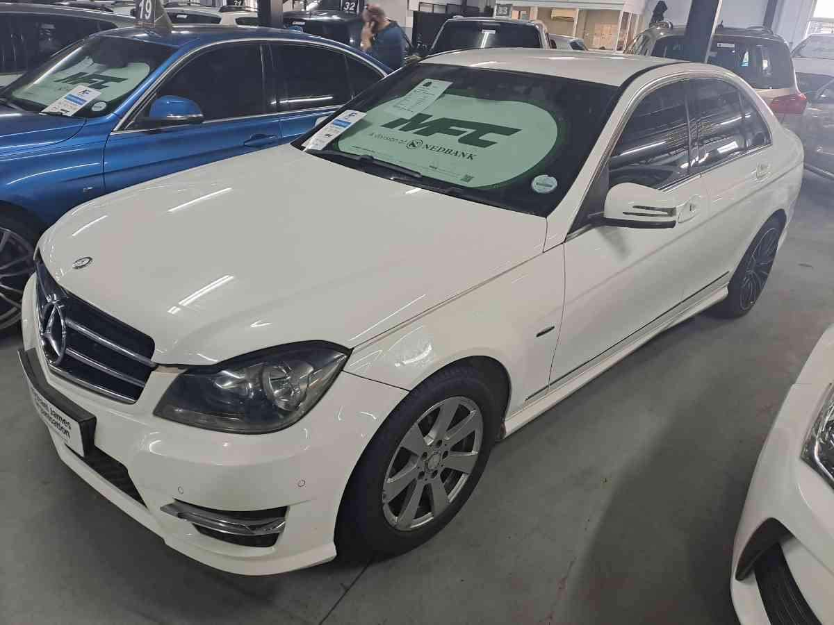 2014 MERCEDES BENZ C200 AVANTGARDE A/T