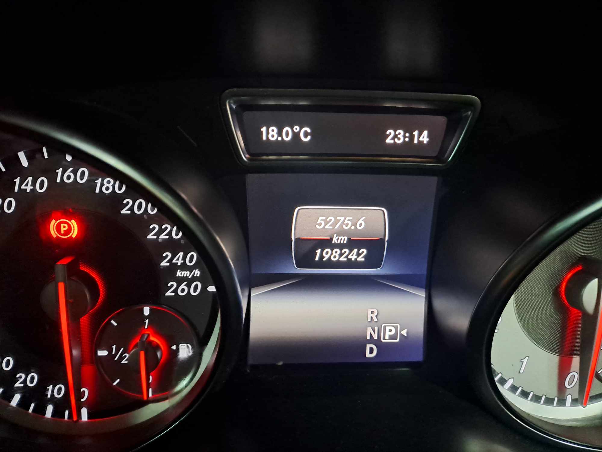 2015 MERCEDES BENZ  CLA 200 A/T thumbnail 2