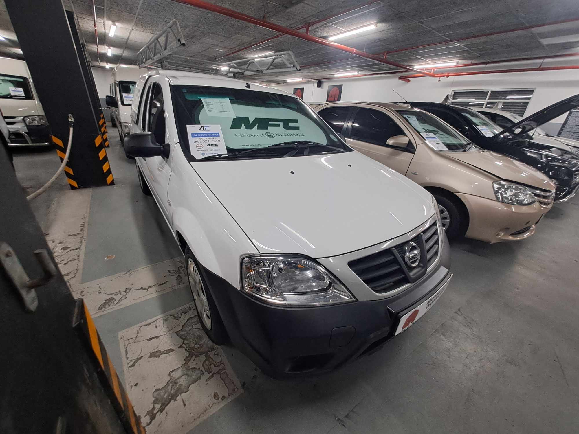 2022 NISSAN NP200 1.6 AC SAFETY PACK P/U SC thumbnail 3