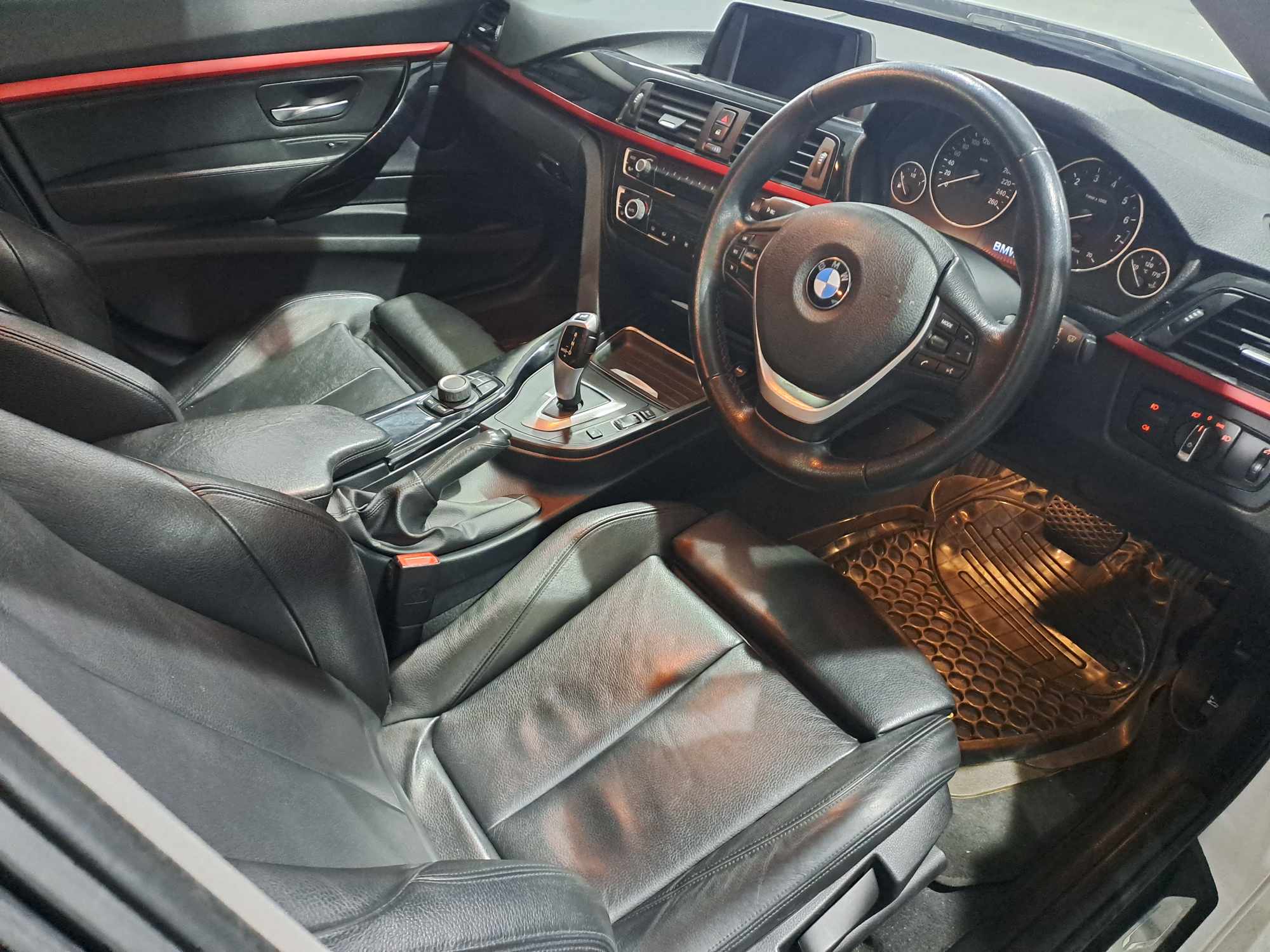 2015 BMW 320i GT SPORT LINE A/T (F34) thumbnail 3