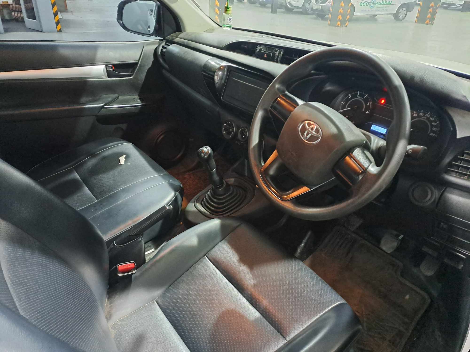 2023 TOYOTA HILUX 2.4 GD S A/C P/U S/C thumbnail 4