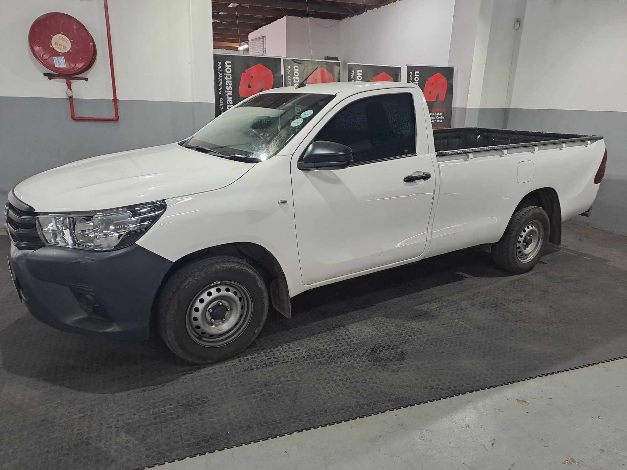 2023 TOYOTA HILUX 2.4 GD S A/C P/U S/C thumbnail 7