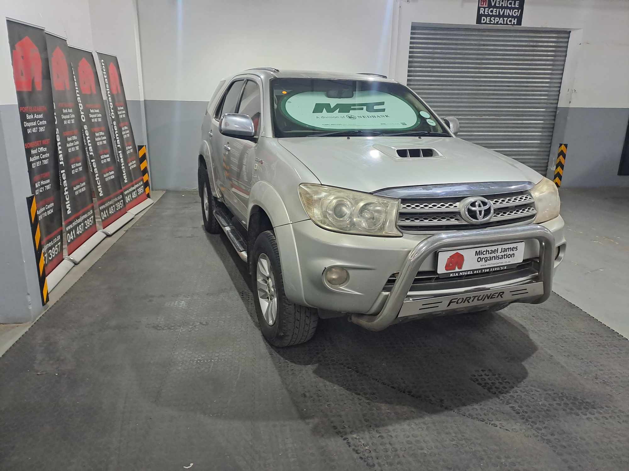 2010 TOYOTA FORTUNER 3.0D-4D R/B 4X4 thumbnail 5