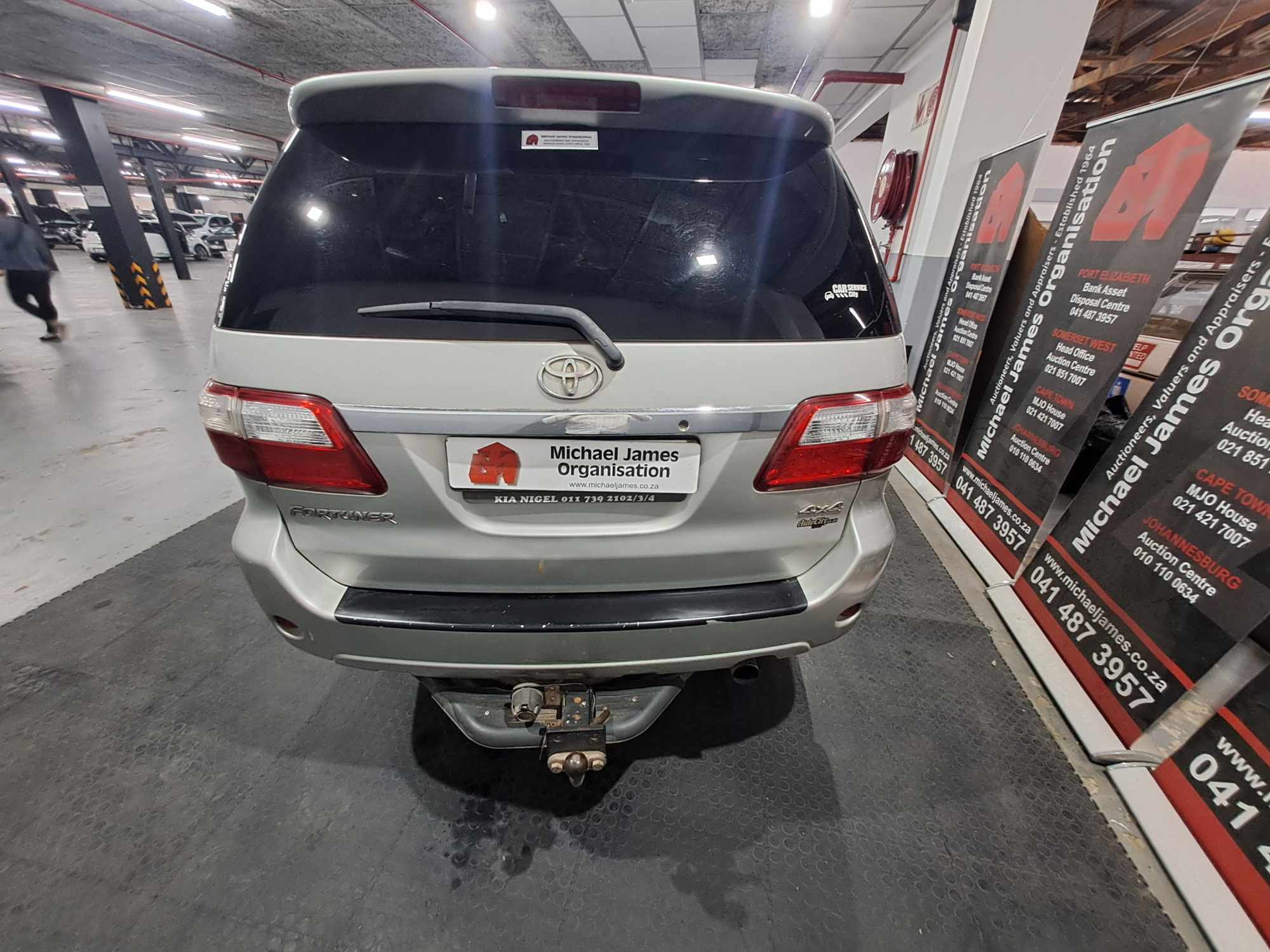 2010 TOYOTA FORTUNER 3.0D-4D R/B 4X4 thumbnail 6