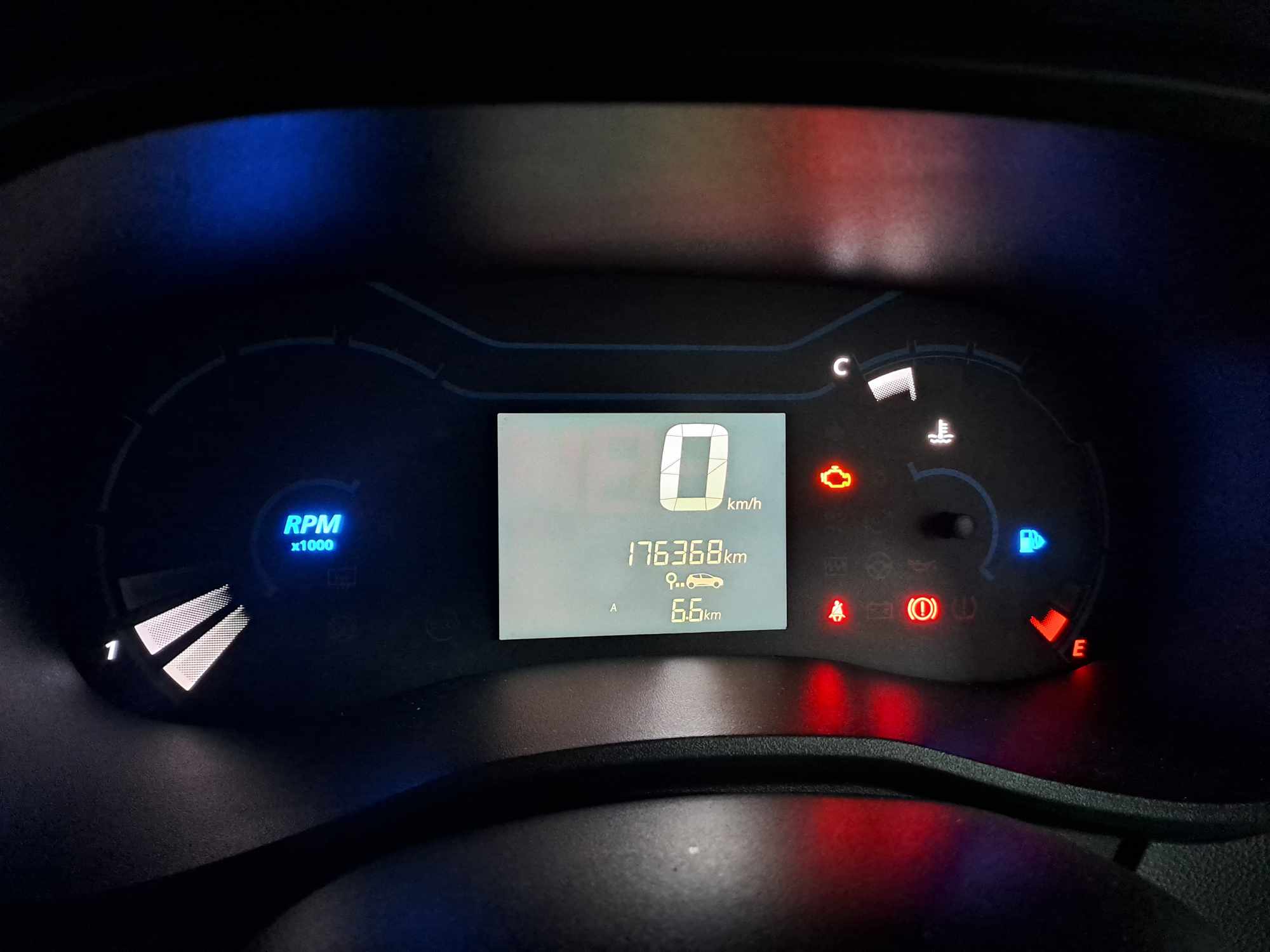 2021 RENAULT KWID 1.0 DYNAMIQUE/ZEN 5DR thumbnail 4
