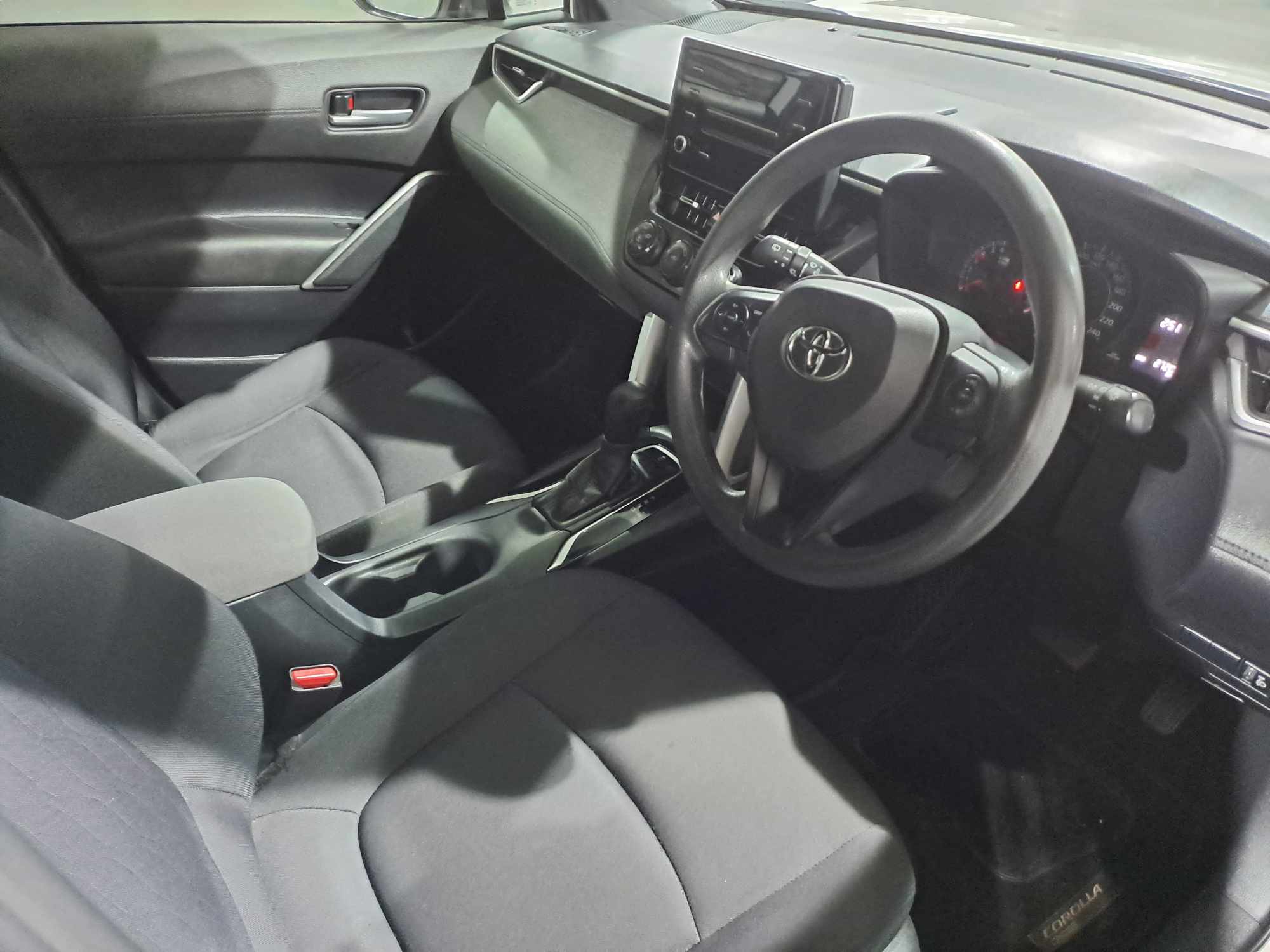 2021 TOYOTA COROLLA CROSS 1.8 XS thumbnail 5