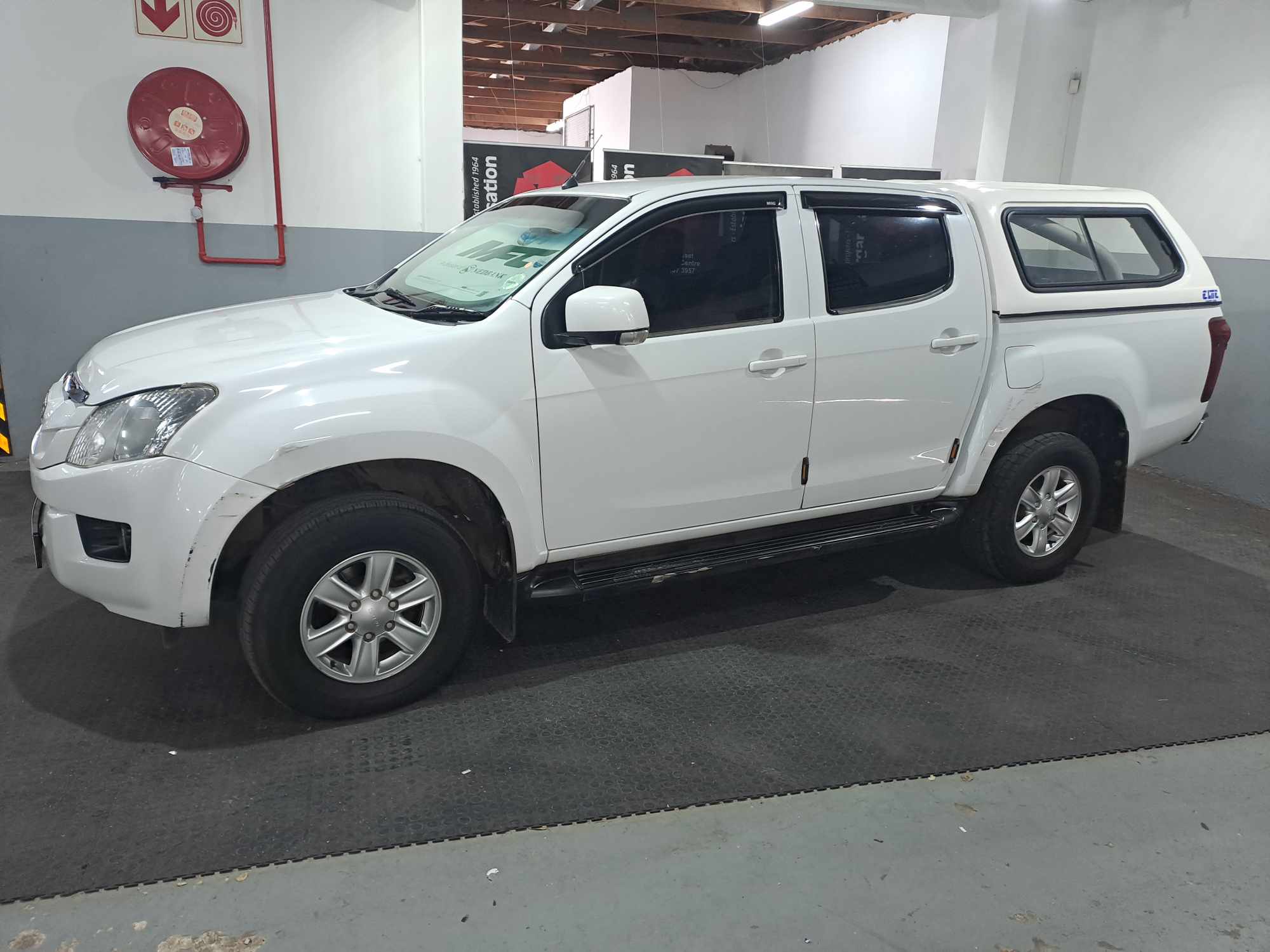 2013 ISUZU KB 250 D-TEQ LE P/U D/C thumbnail 7