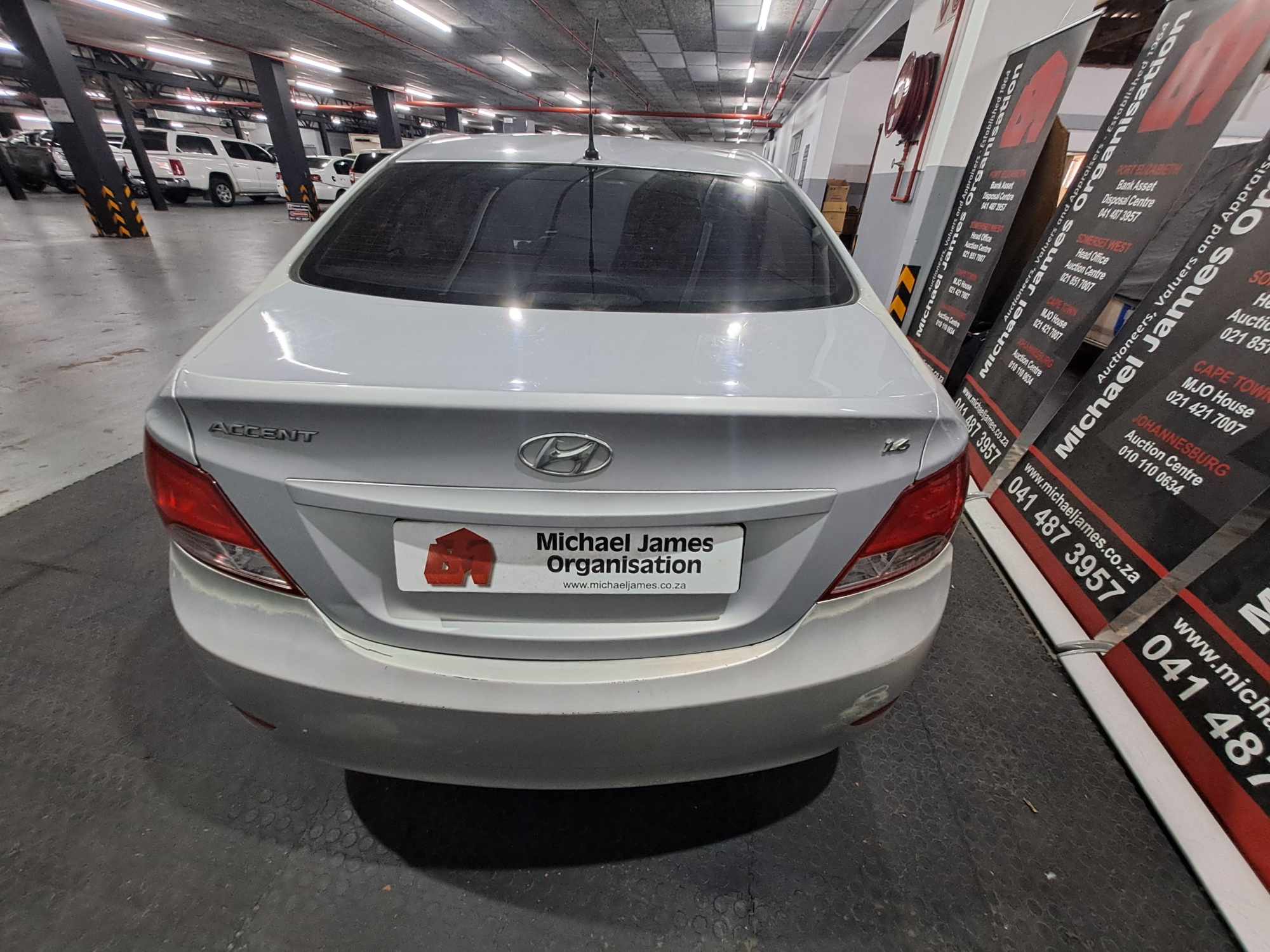 2016 HYUNDAI ACCENT 1.6 GL/MOTION thumbnail 6