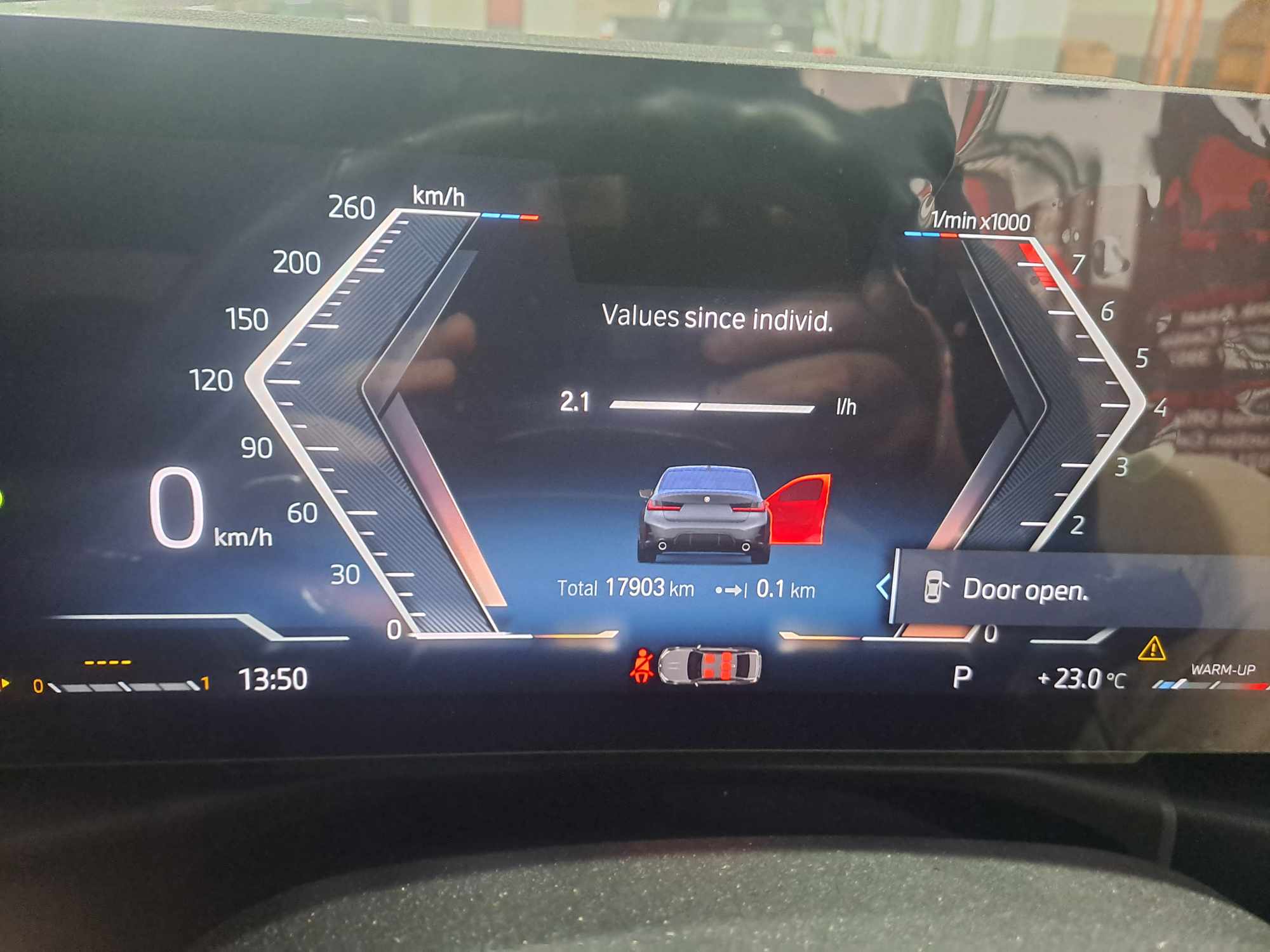 2023 BMW 320I M SPORT A/T (G20) LCI thumbnail 3