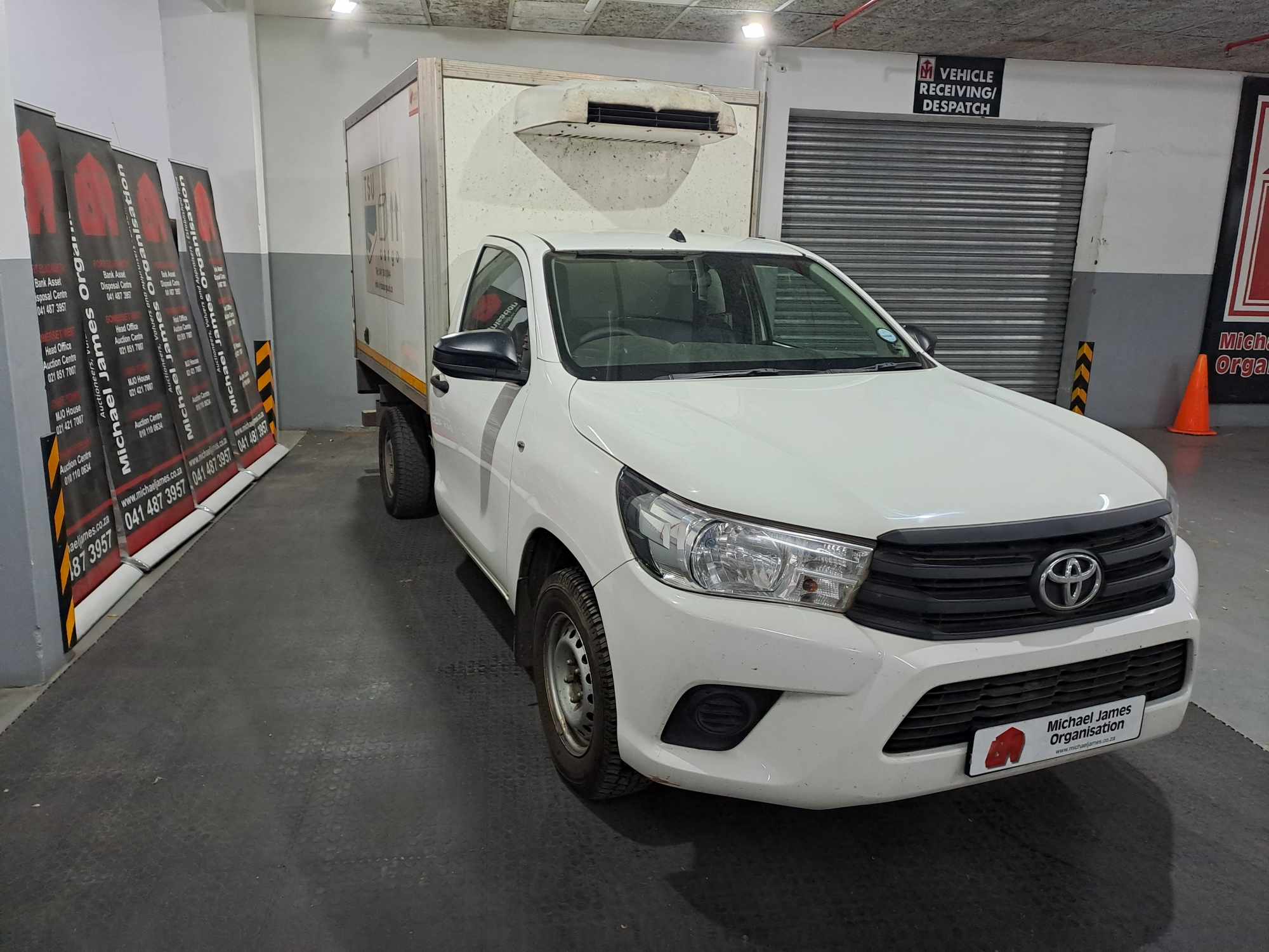 2016 TOYOTA HILUX 2.4 GD A/C P/U S/C thumbnail 5