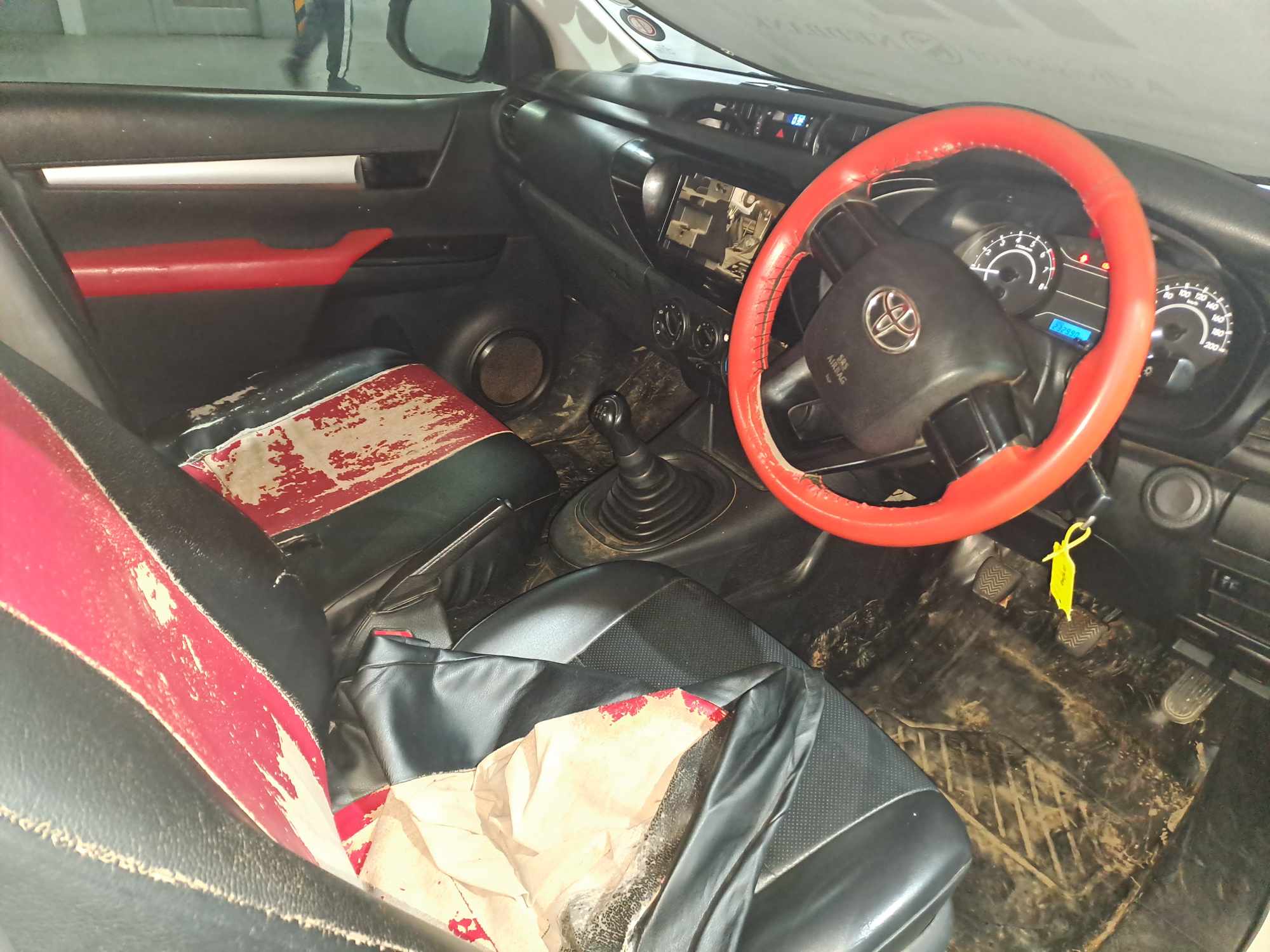 2018 TOYOTA HILUX 2.0 VVTI A/C P/U S/C thumbnail 3