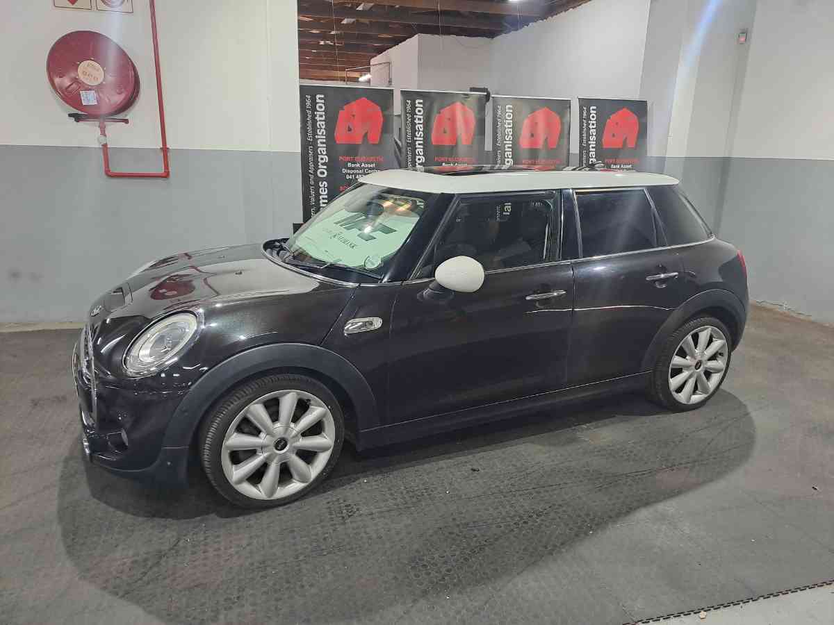 2014 MINI COOPER S 5DR A/T (XS72)