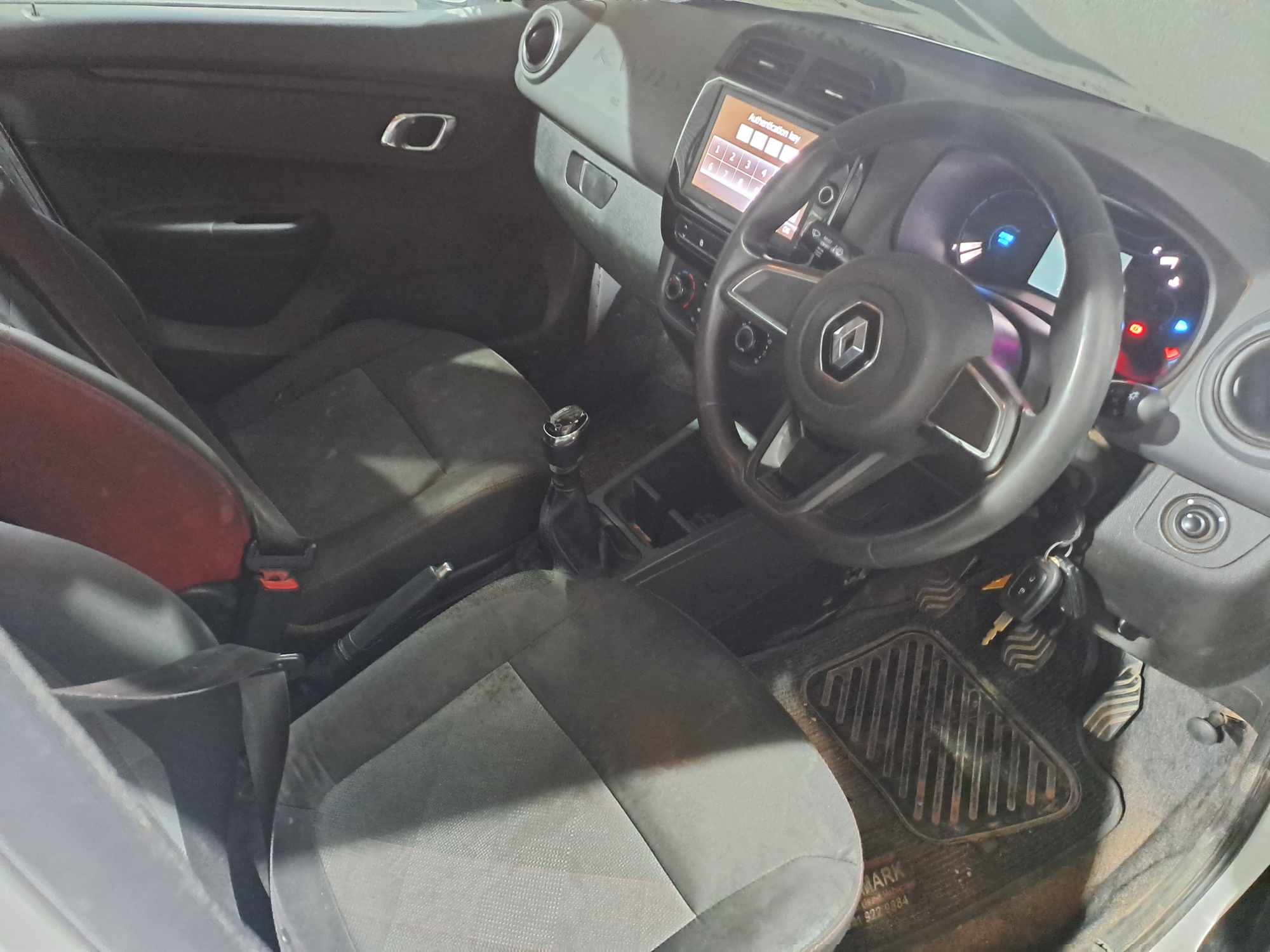 2020 RENAULT KWID 1.0 DYNAMIQUE 5DR thumbnail 3