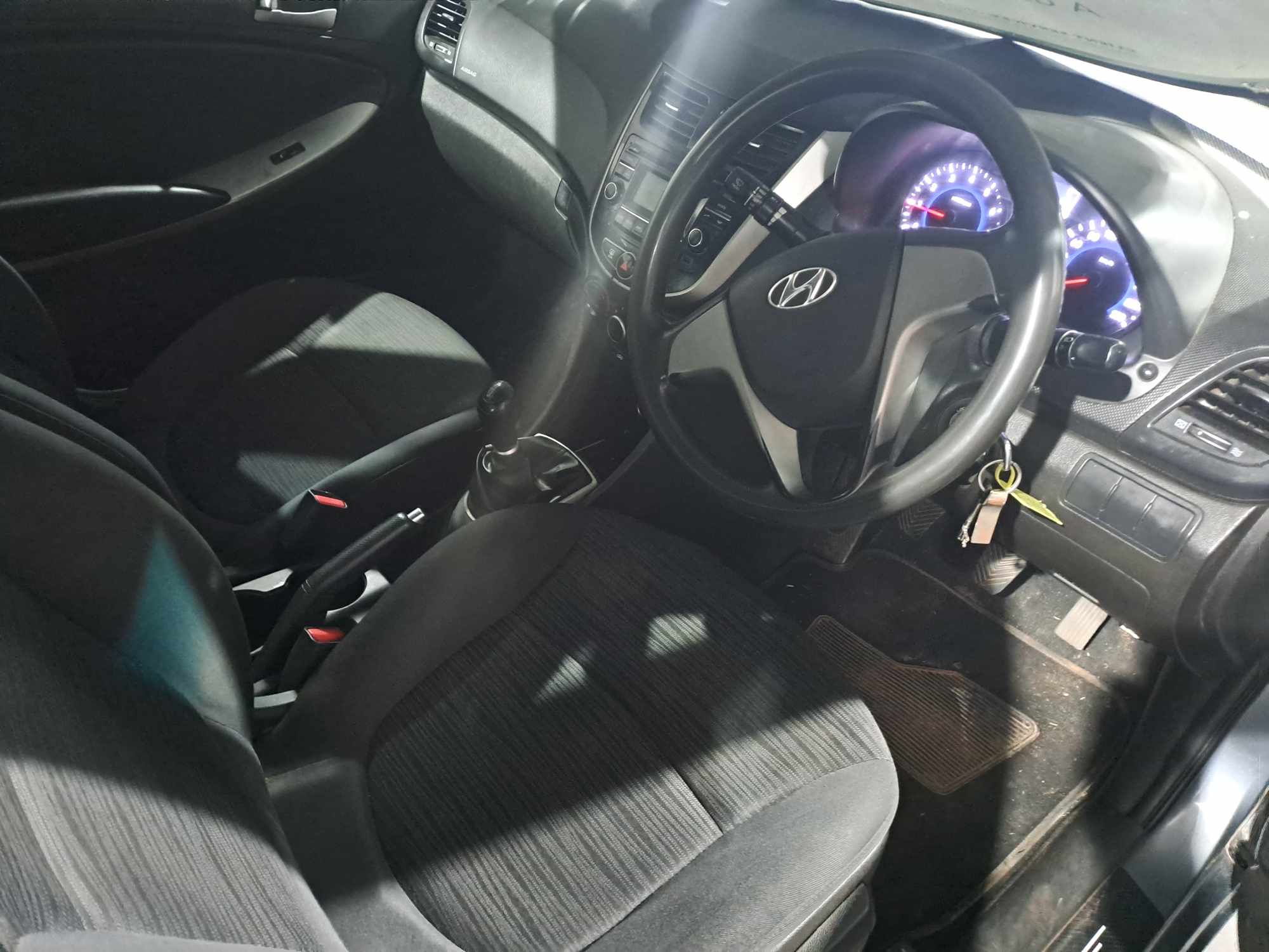 2019 HYUNDAI ACCENT 1.6 GL/MOTION thumbnail 4
