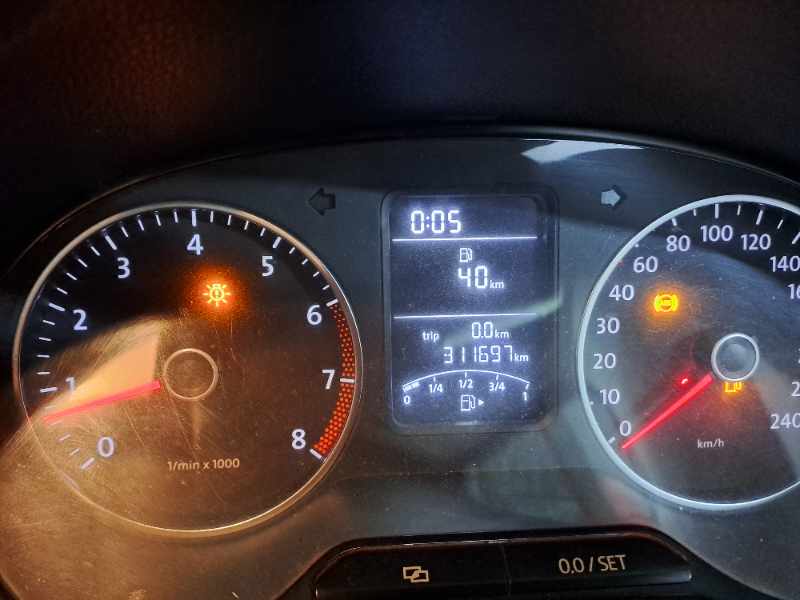 2013 VOLKSWAGEN POLO 1.4 COMFORTLINE 5DR thumbnail 3