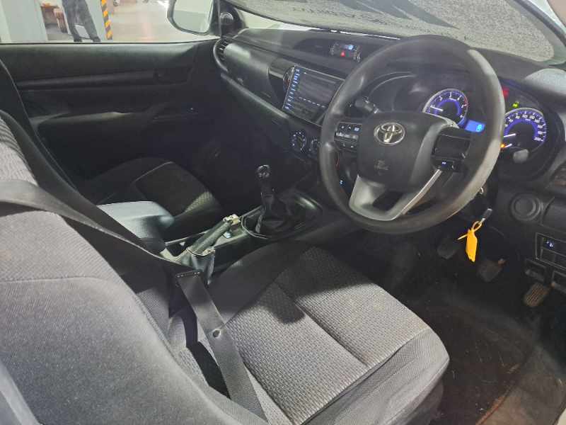 2016 TOYOTA HILUX 2.4 GD-6 RB SRX P/U E/CAB thumbnail 6