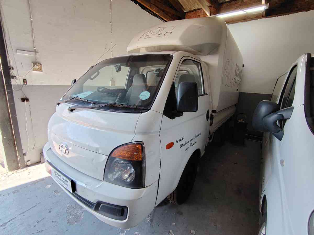 2018 HYUNDAI H100 2.6D F/C D/S